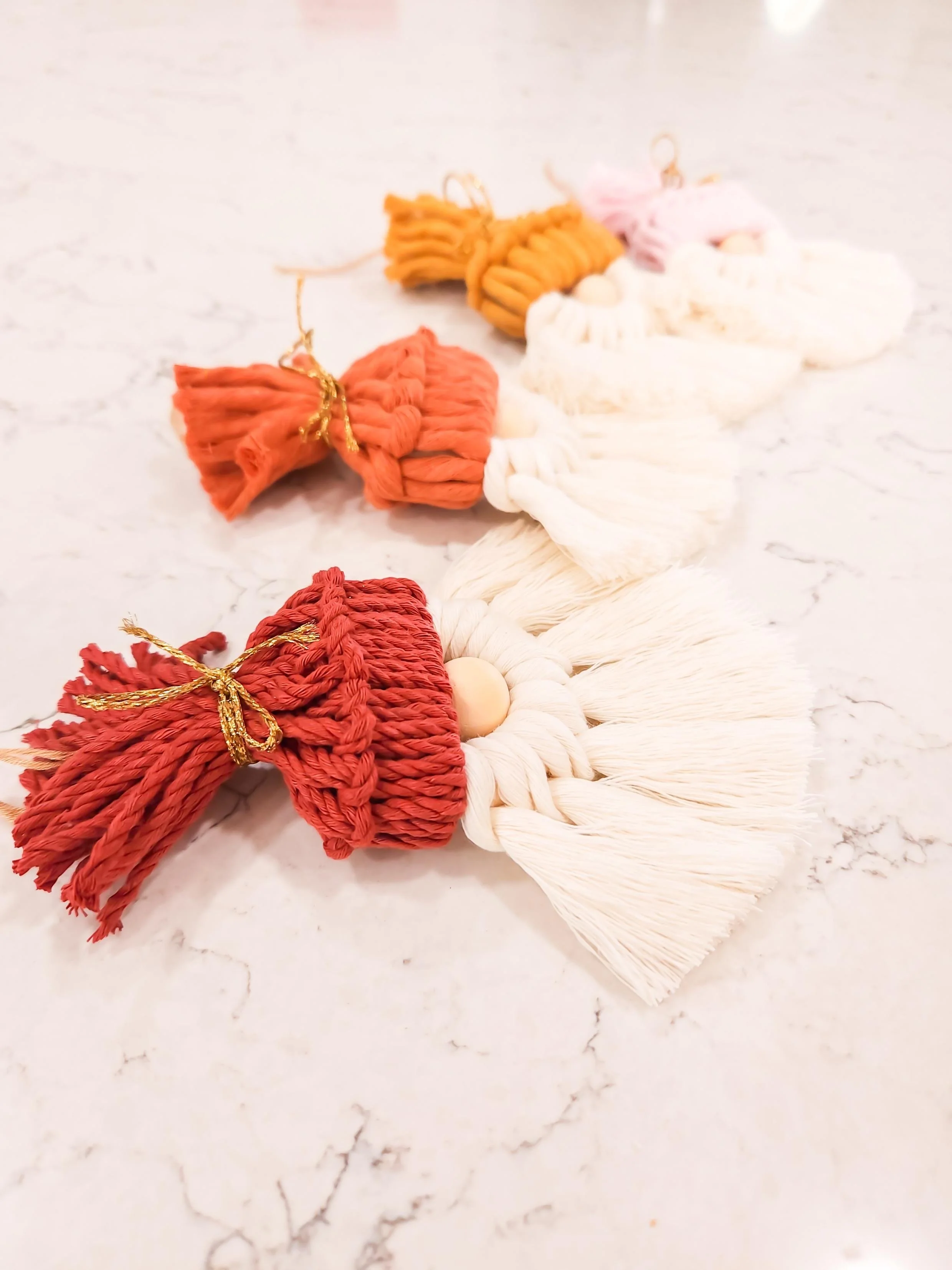 Macramé Ornament Class