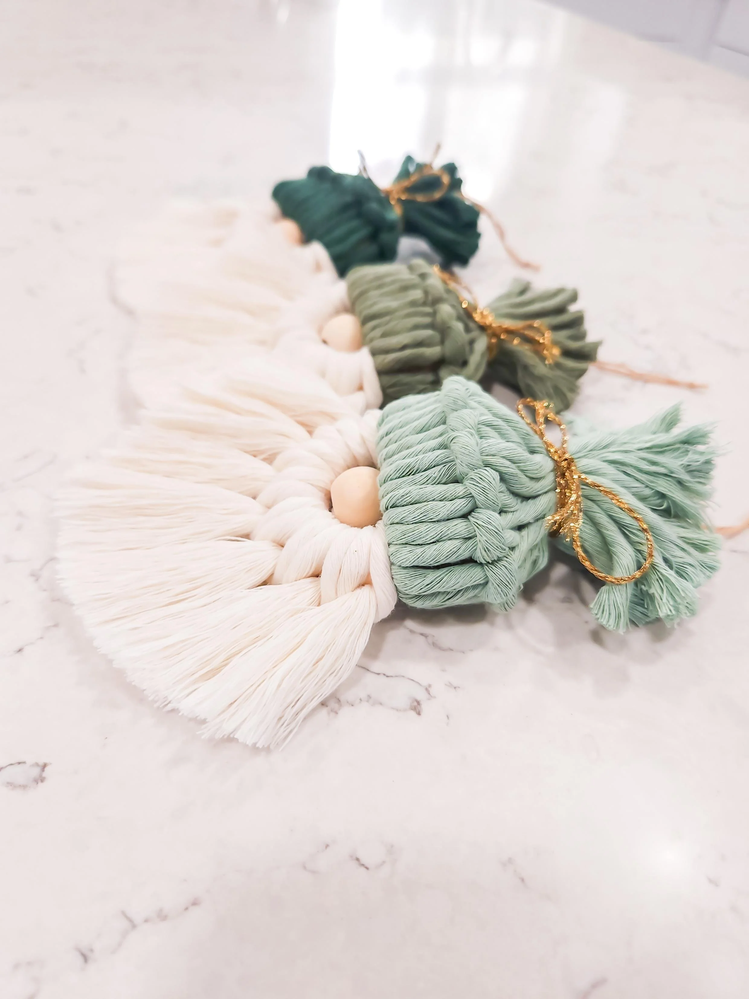 Macramé Ornament Class 
