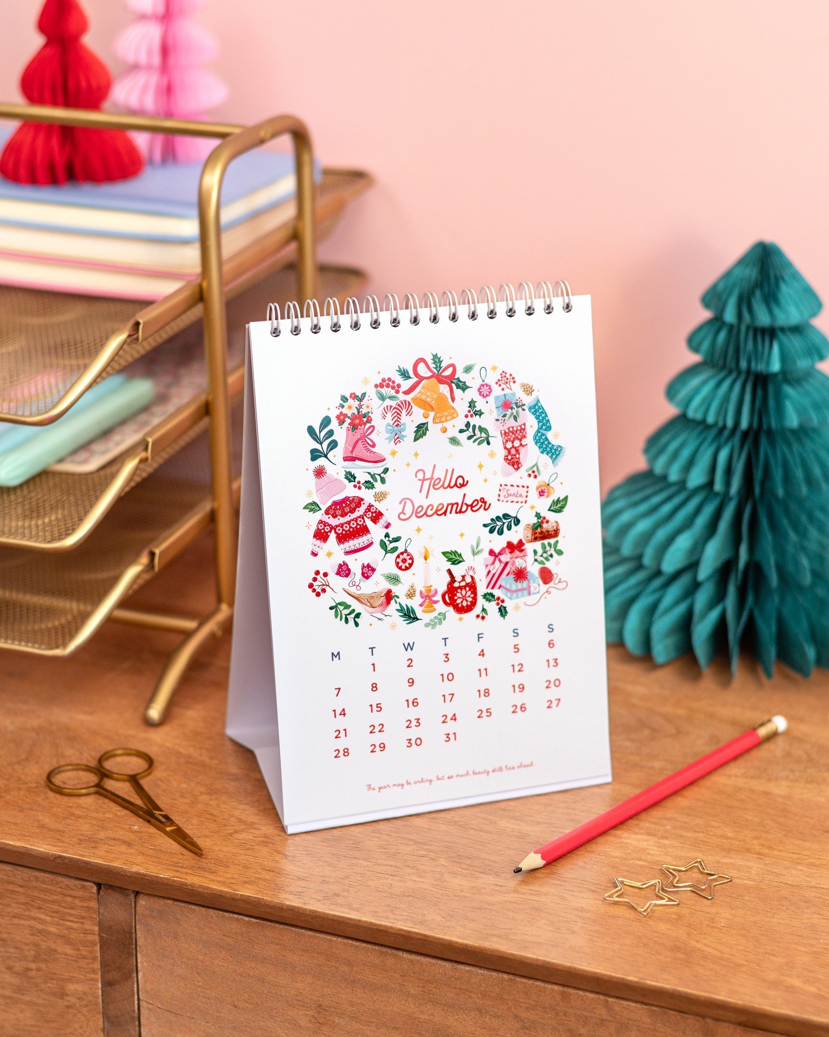 Hello December 🎄

(Yes, I know we're almost halfway through)

It's always a pleasure to photograph @simply_katy's beautiful calendars, I particularly enjoyed styling these new desk calendars this year 🥰

If you&rsquo;d like to book in any 2026 proj