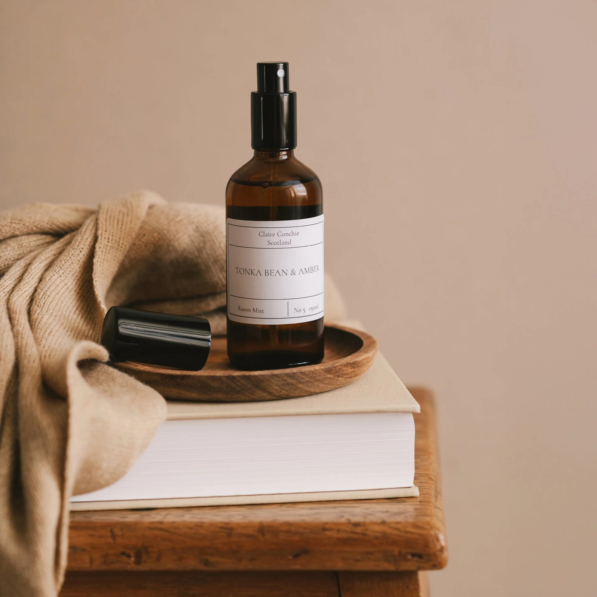 Creating Calm: A Cosy Home Fragrance Product Shoot