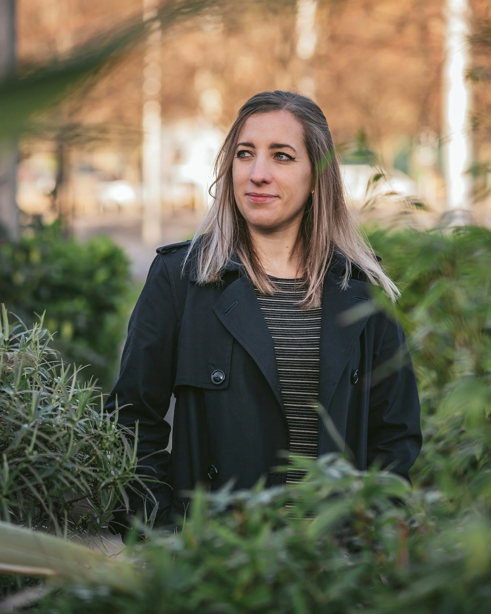 Workspace Wednesday* 🌿

(*two in a row! It's a thing now)

Meet Holly of @hollymcafeejewellery - her work begins in nature, where she gathers the inspiration for her designs, sketching shapes and sculptural forms which will become delicate pieces of