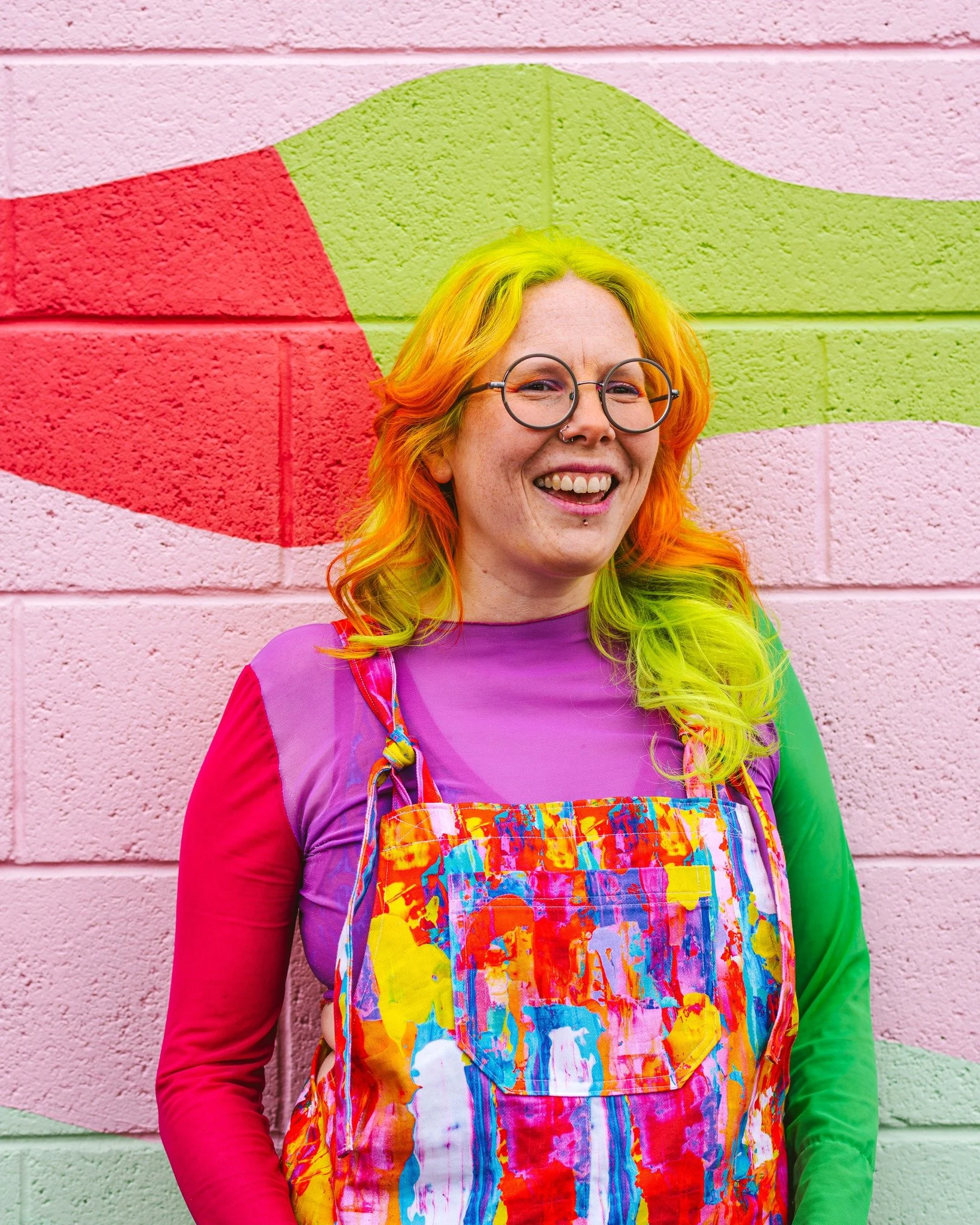 Meet Jen of @spilthdesign!

We had a very colourful portrait shoot, beginning with a hint of chaos and ending with some calm creative vibes in the beautiful light at @coffeebymana ☀️

I think my favourite is this first photo with the red and green of