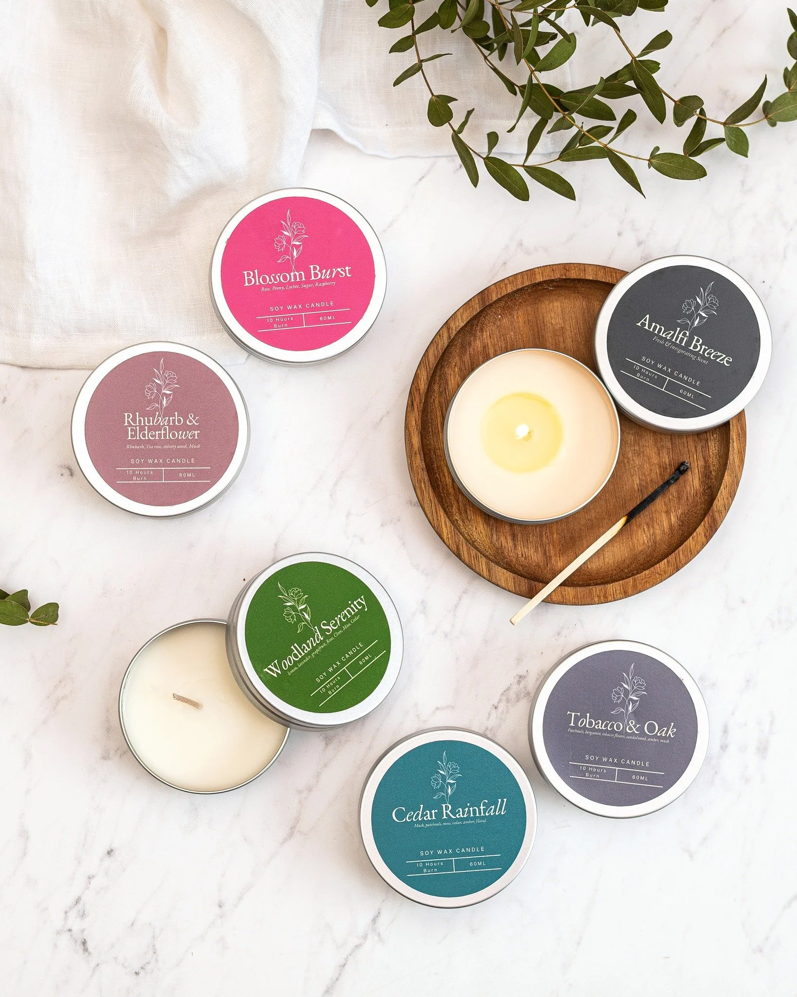 Flatlay or in a tray - which do you prefer?

These mini candles are a curated discovery set by @myariella.candles, I just love the colour palette which hints at the beautiful scents inside. 

Did you know that candle photography is one of my specialt
