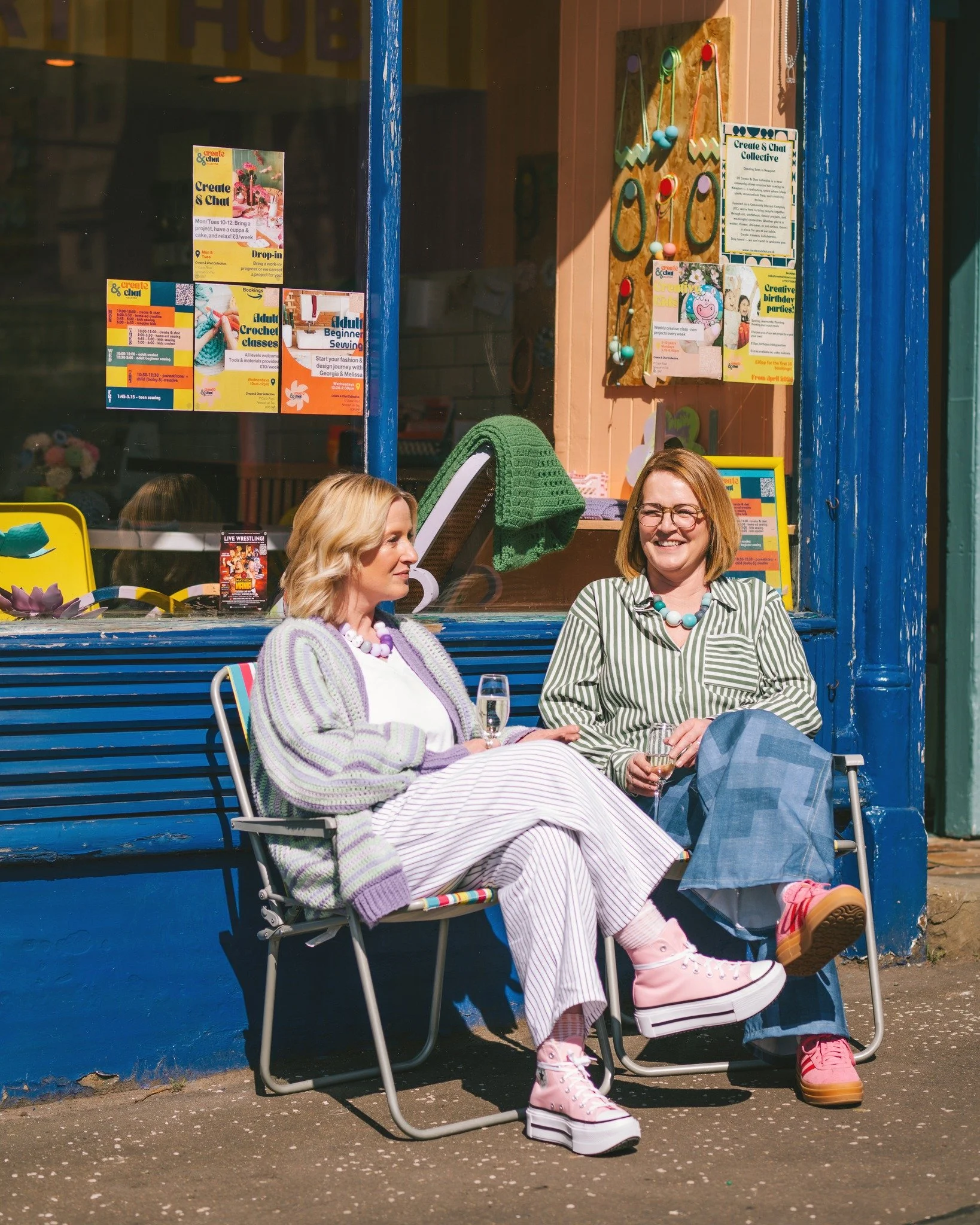 Sunshine outside and in ☀️

I had a lovely time at @create.chat.collective last month, photographing their beautiful space and hearing about their range of classes. The creative hub is in Newport-on-Tay and run by Georgia of @offthehook_studio  and M