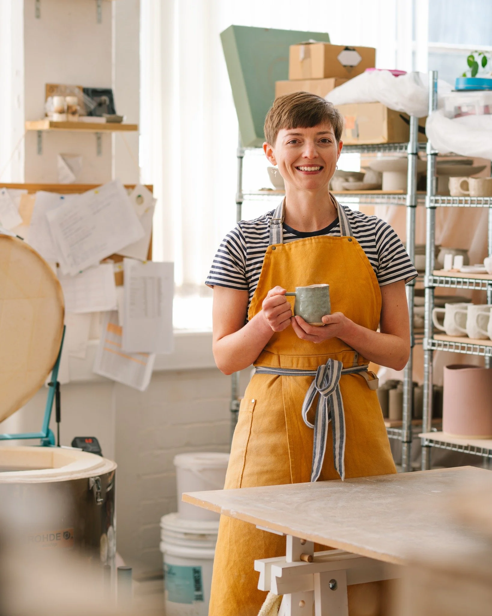 A little Workspace Wednesday with @studioyoki ✨

Emma is a potter based in Glasgow, who creates hand-built, one of a kind ceramic homewares. How lovely is the light in her studio? 😍

You'll find Studio Yōki at @potfest.co.uk at Scone Palace this we