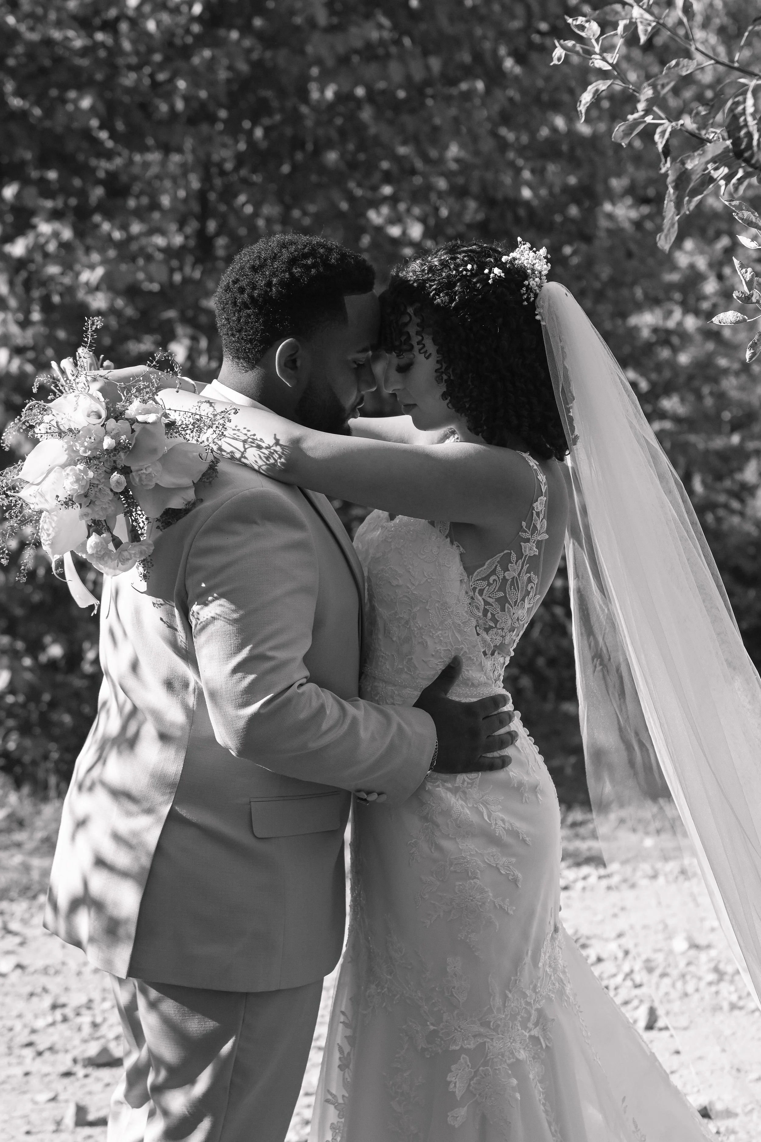 Groom and Bride portraits | couple photos | Hacienda wedding venue 