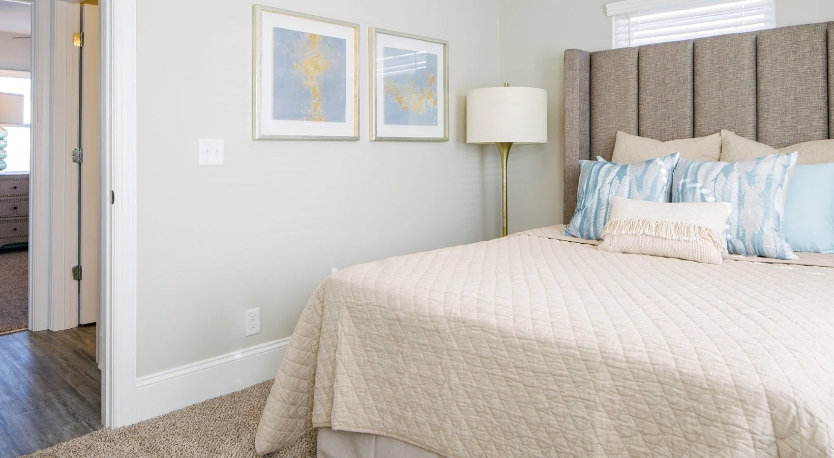2-Bed-5-a543576061e0589f8a8e81ff0b91c9d7.jpg