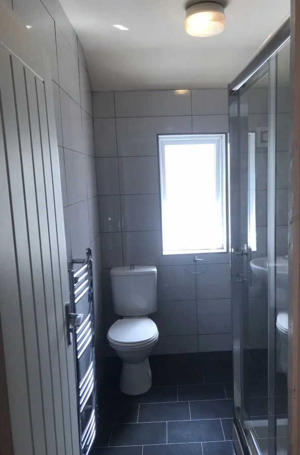 bathroom 15.jpg