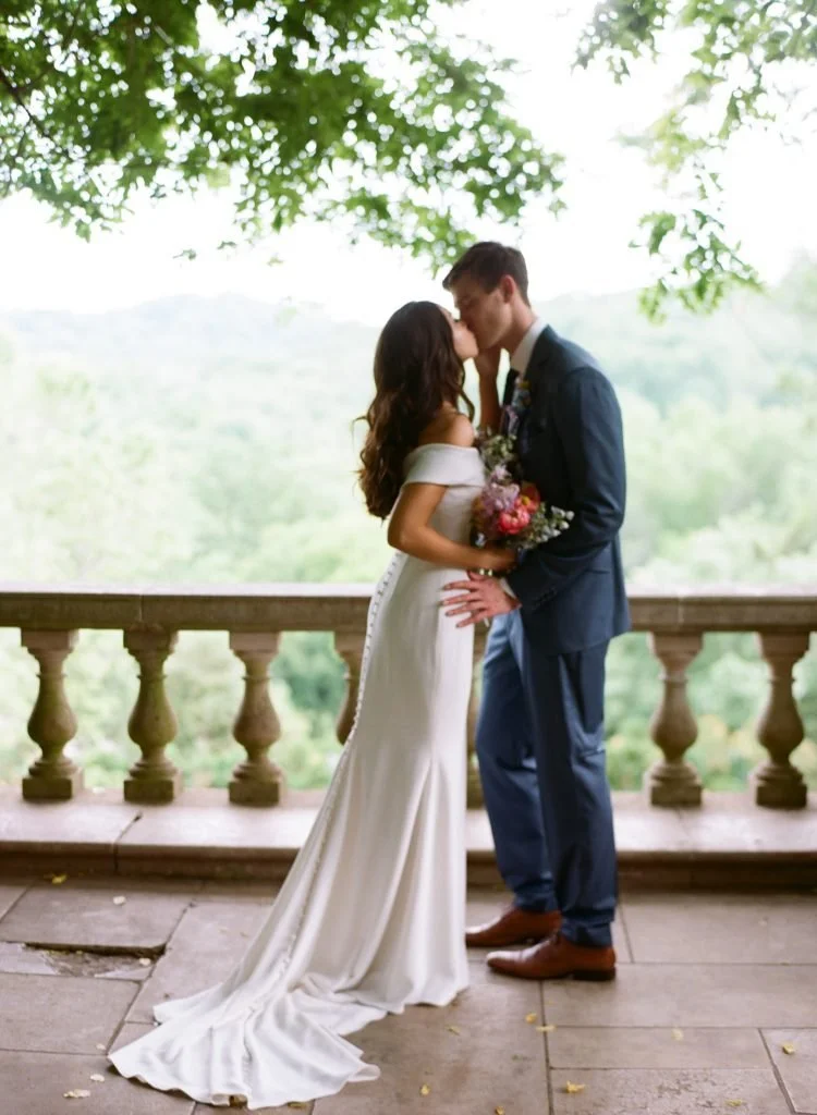 See how real Ila Bridal brides styled Lihi Hod gowns from our curated designer collection. From Nashville to Franklin, explore modern, ready-to-wear and couture looks that are anything but typical.