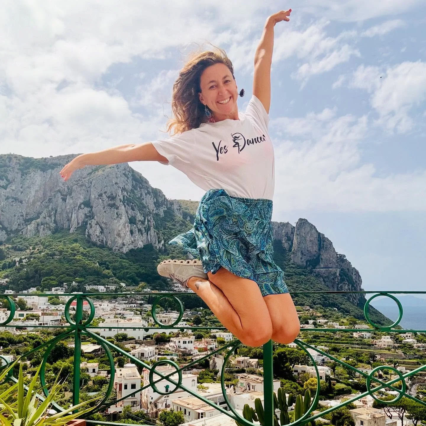 Yes dancer is Jumping for Joy today in Capri Italy!!!! A dream come true ๐ฎ๐น one of the most beautiful islands off of the amalfi coast! A must do in you go to Tee!!! ๐คญ
My goal is to spread this mantra around the whole wide world!!!!! Get your shir