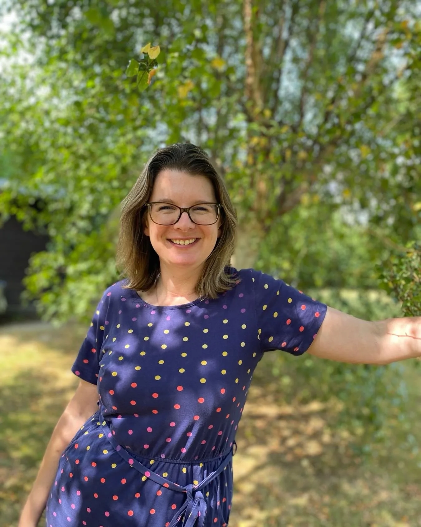 Welcome to Between Wings! I&rsquo;m Jennie, a mum of two teenagers from Sussex and I&rsquo;m passionate about supporting people in life&rsquo;s transitions. Having been through a few myself (including long term health conditions, the loss of my paren