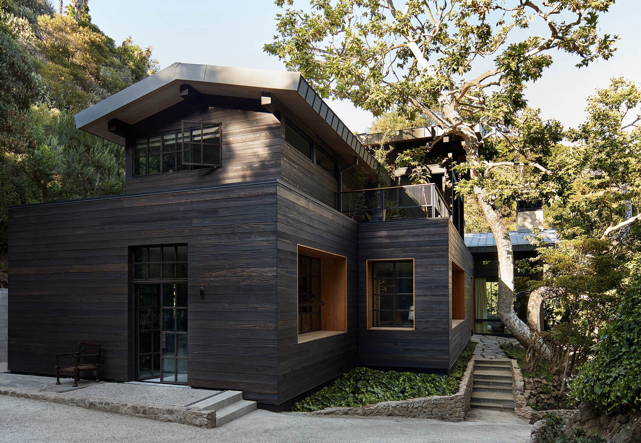 Hollywood Canyon Extrior Main Home.jpg