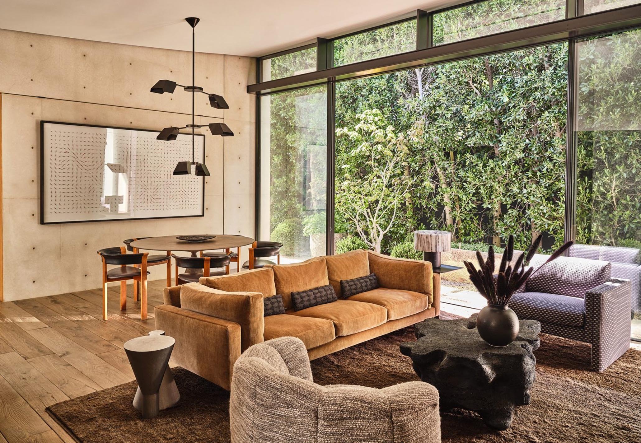Brentwood Park 2 Breakfast Room Valle Reinis.jpg
