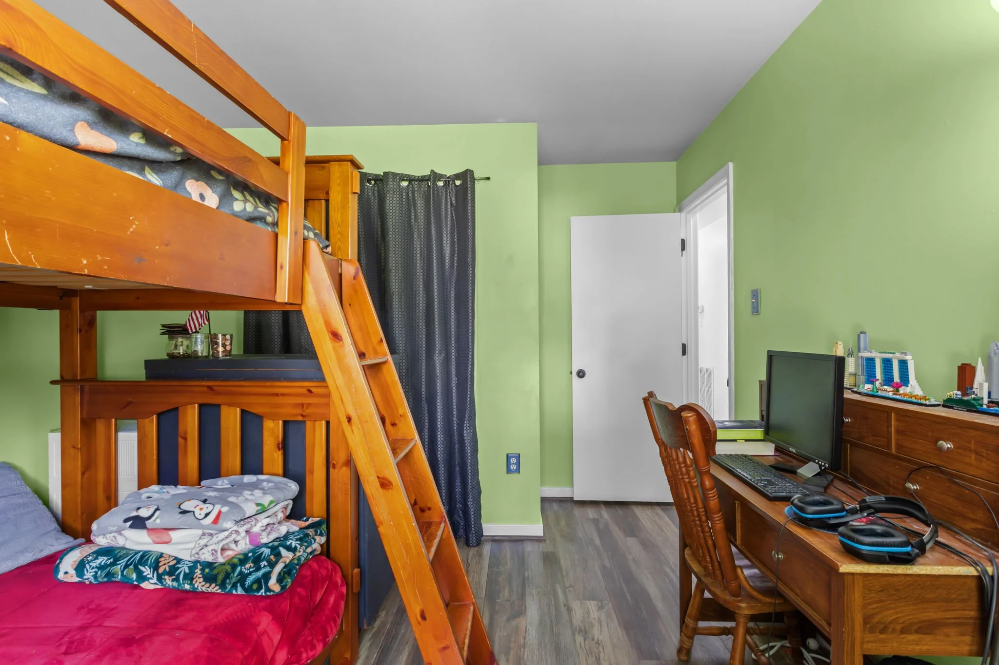12-web-or-mls-4J2A3367.jpg