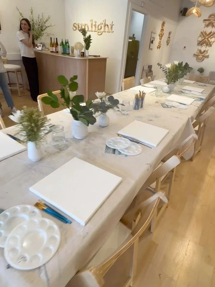 New year, new skills ✨
If your 2026 goal is to learn something new, Edmonds makes it easy. Plan a weekend and choose one experience per day!

Here&rsquo;s your Edmonds learning-weekend itinerary ⬇️

🎨 Learn, paint, and reset
A wine + paint night at 