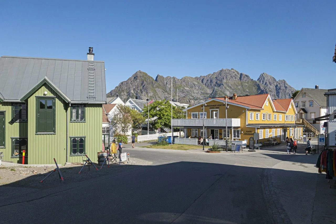 How to Be a Gray Man in Small Towns and Villages