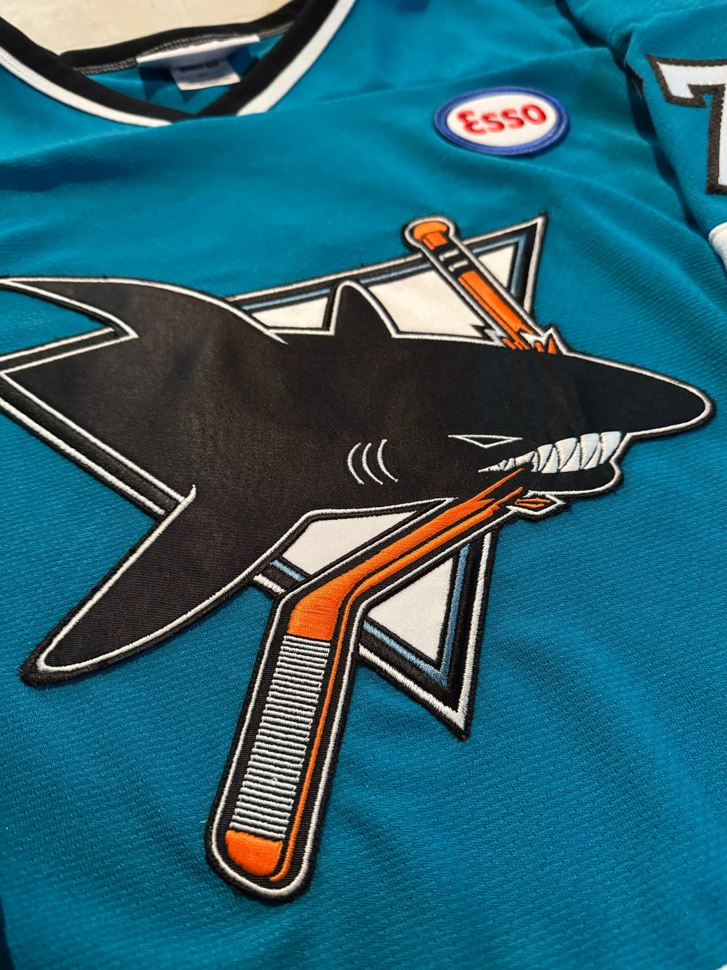 Embroidery/Twill Appliqué Crest