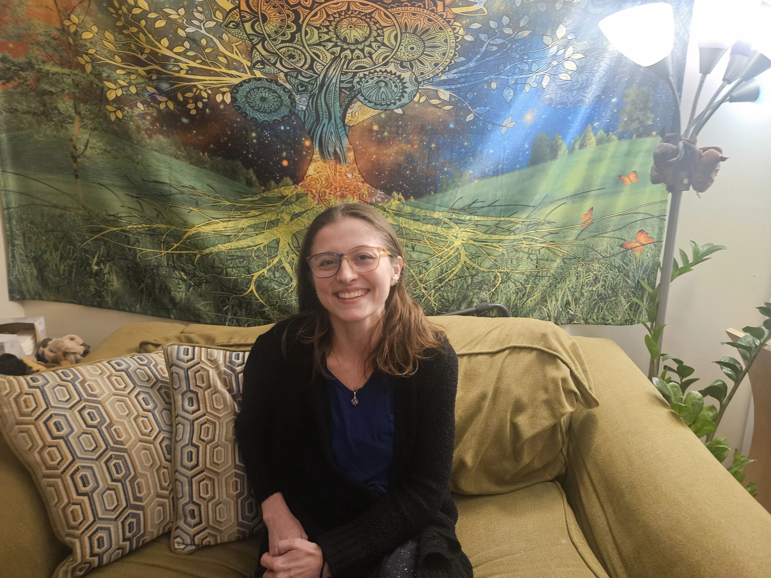 Courtney Kutzler, MSW, LGSW (she/they) 