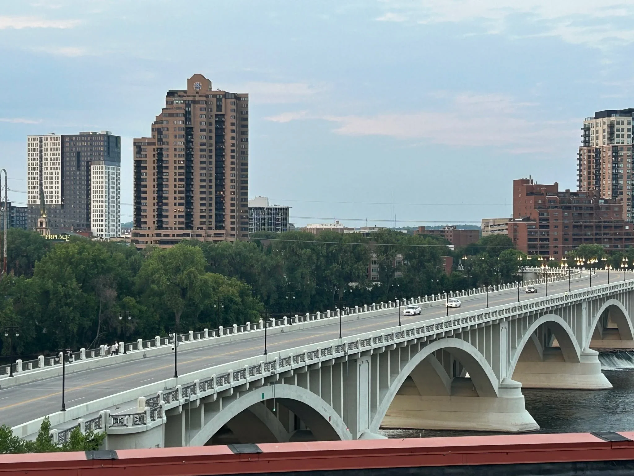 Have you been looking for ways to connect with other healers in Minneapolis?

Our monthly meetups are a chance for healers of all kinds to step outside of the office, make new connections, and build community. We bring people together around differen