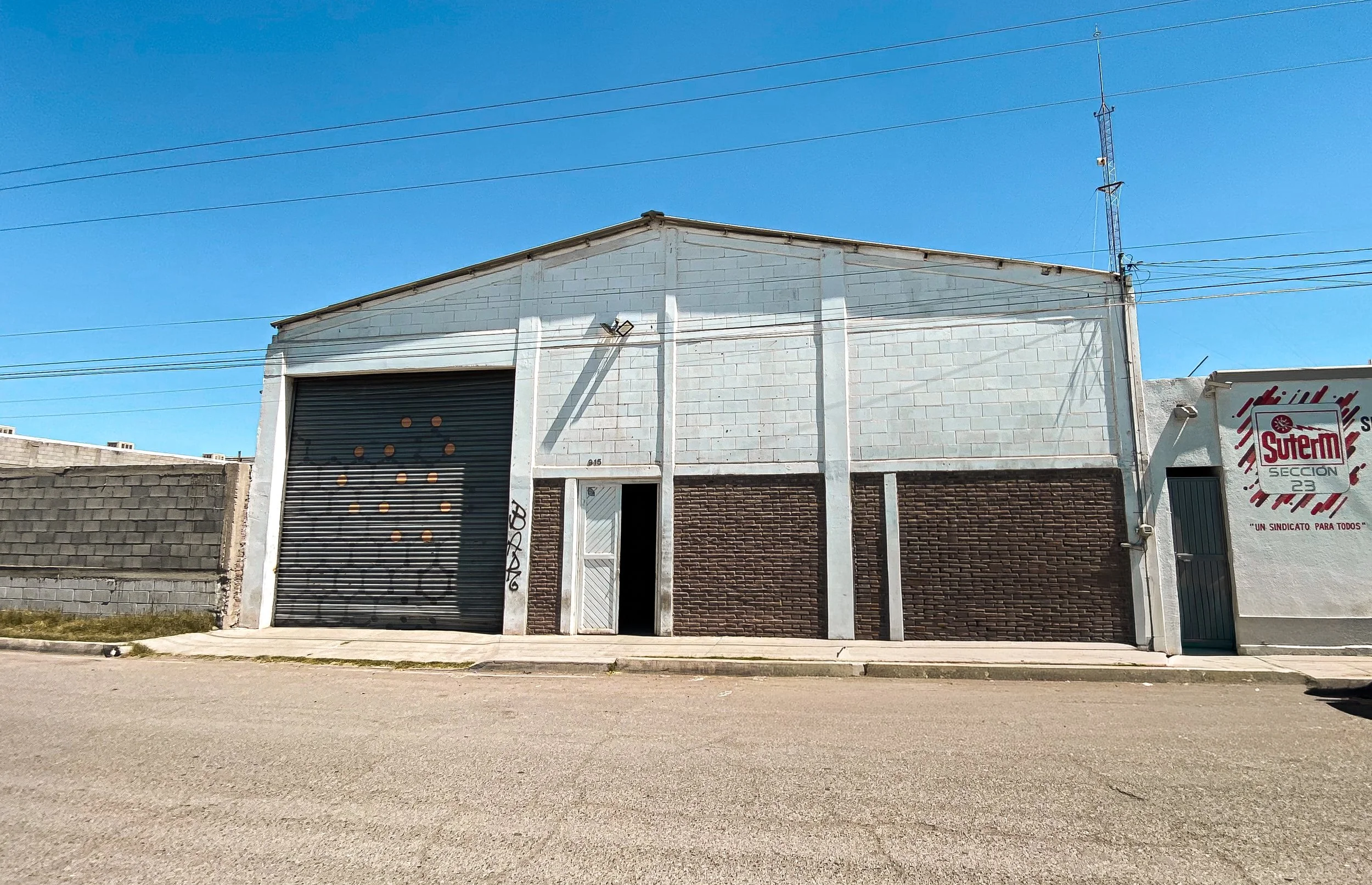 Bodega En Renta - Calle Mar Mediterráneo y 200 - Ciudad Obregón