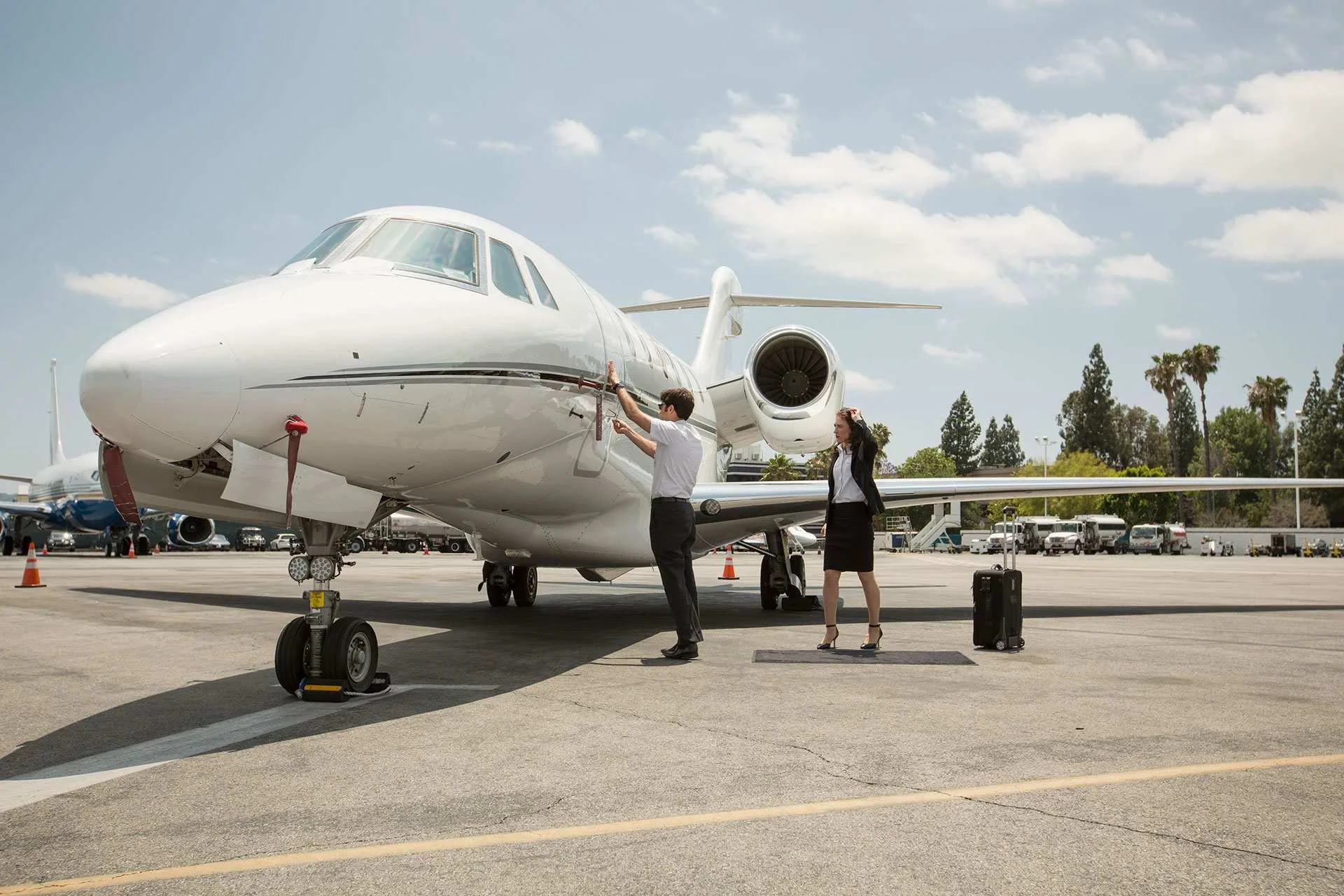 Luxury airport transfer for VIP clients to SJC, SFO and MRY