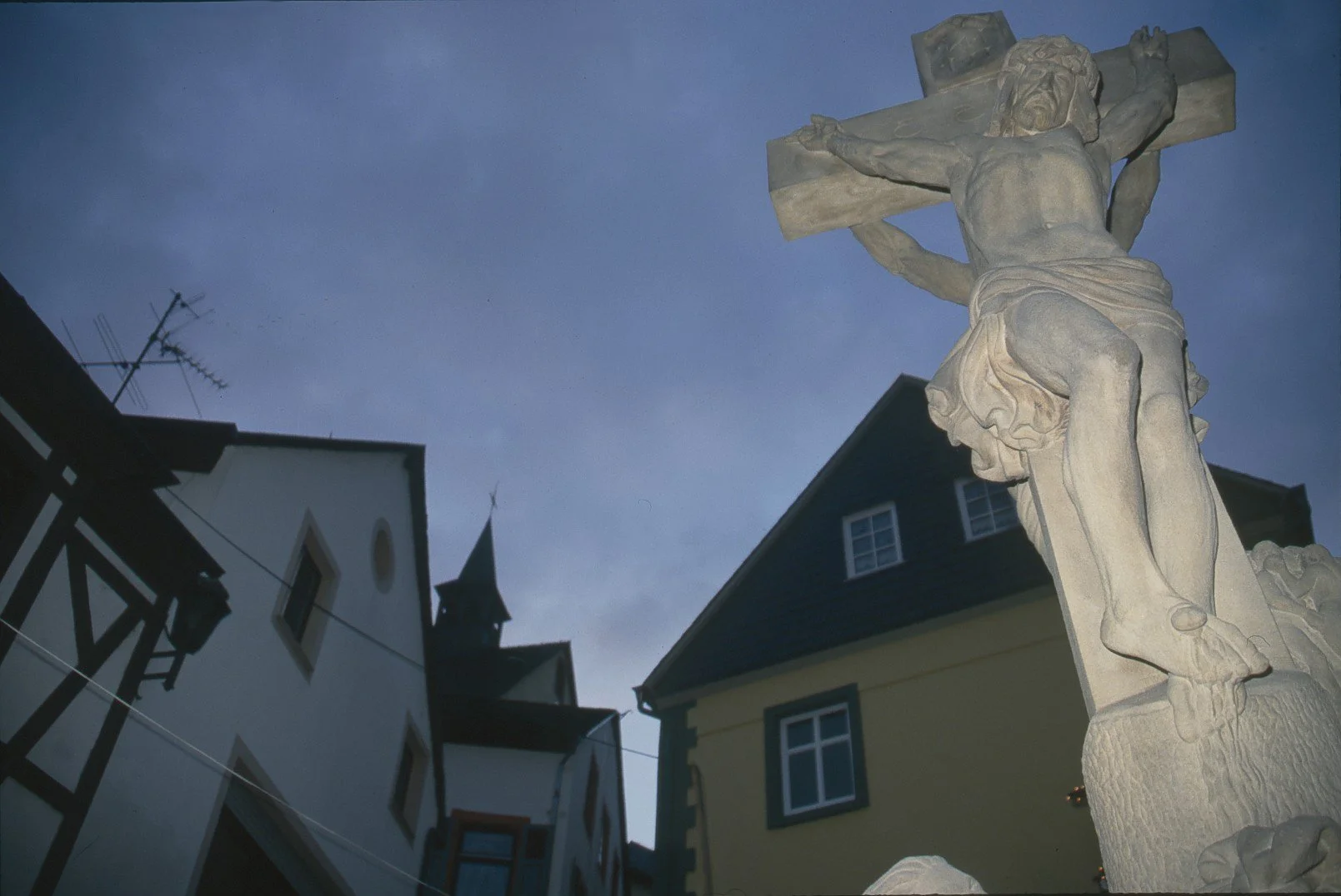 NEC RF Page 2 Bernkastel  8008.jpg