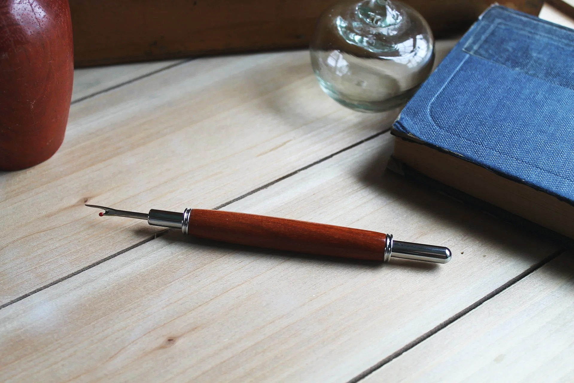 Cherry with Silver-D Seam Ripper