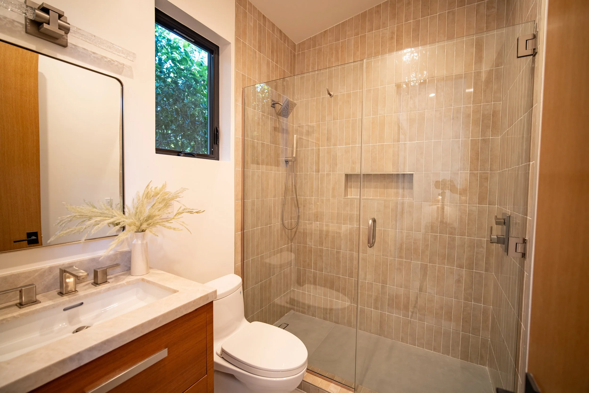 Guest House bathroom