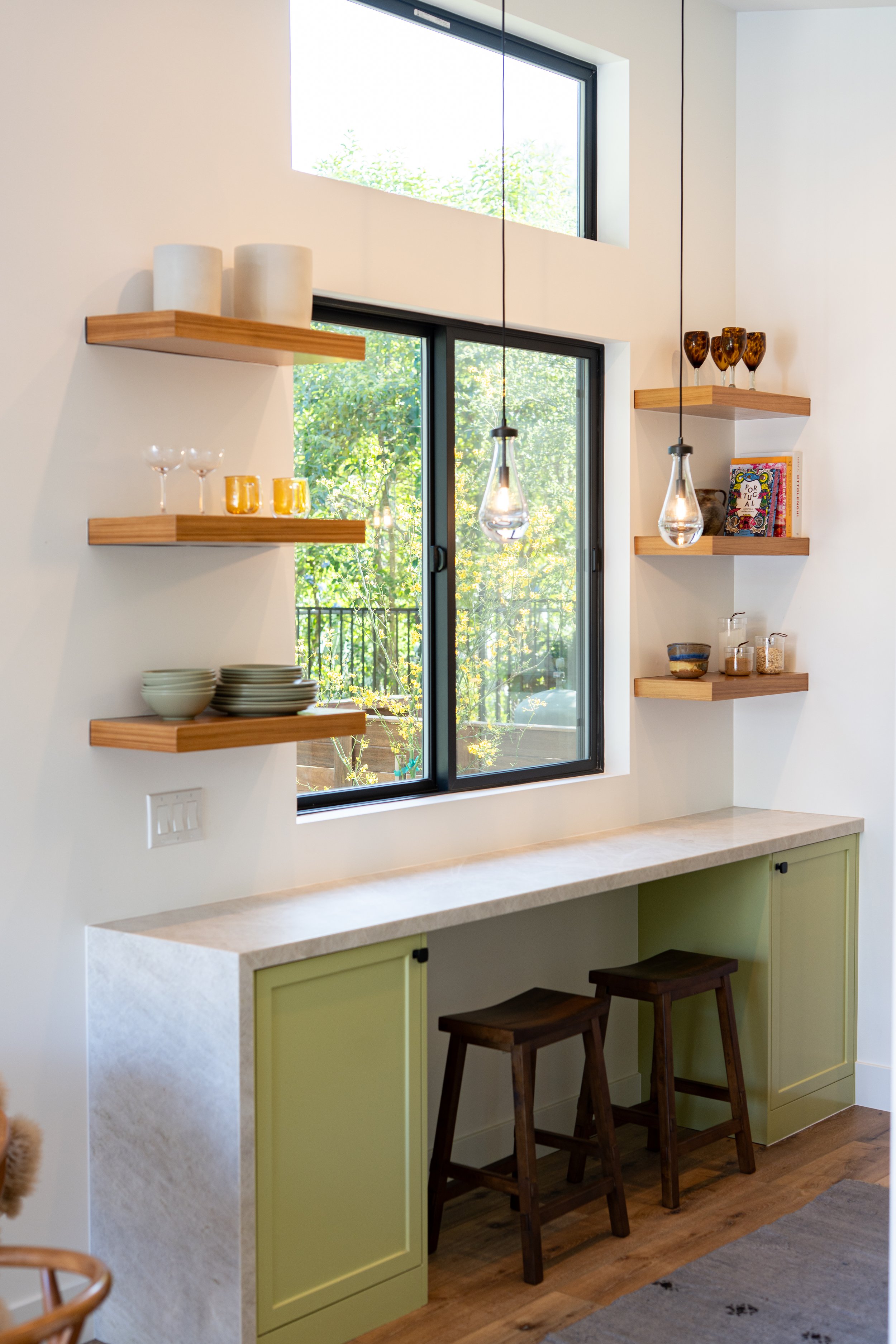 Guest house kitchen dining area