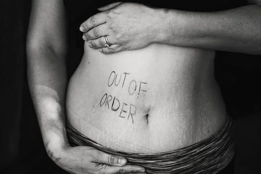 Healing from Ulcerative Colitis : Coaching Journeys of 3 Inspiring Women -