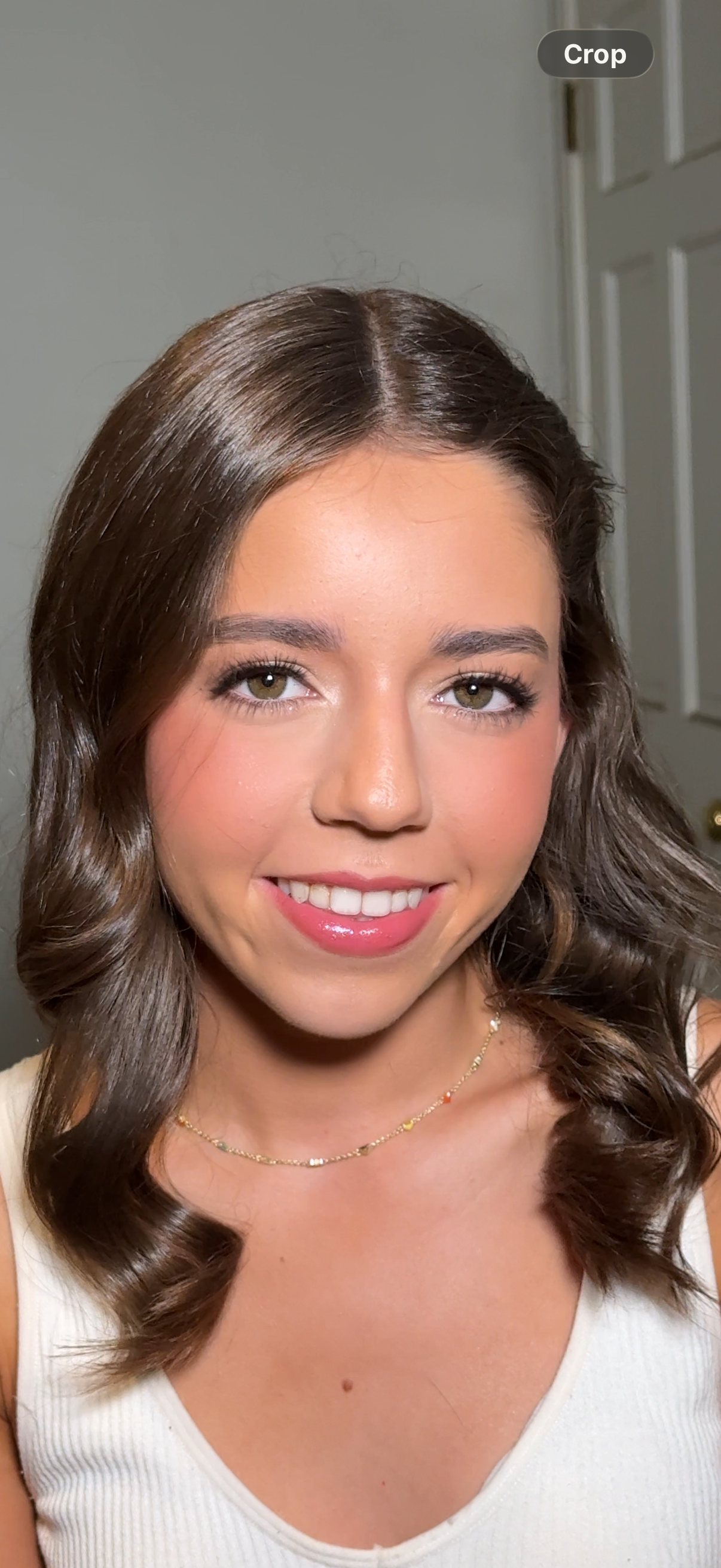 Makeup detail showing highlight, contour, and smooth skin texture by golden girls glam