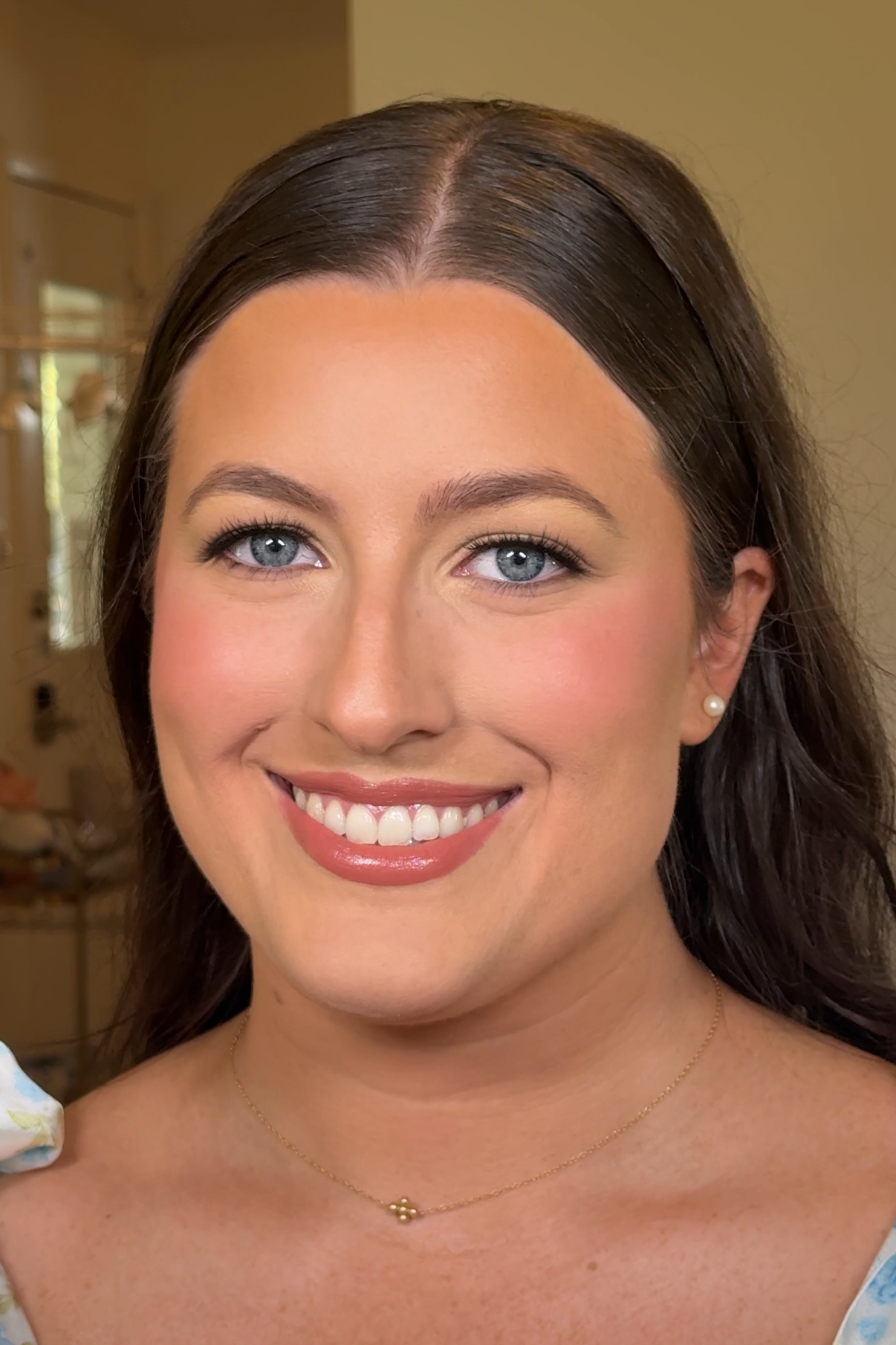 Natural glam makeup with luminous skin and soft eyeshadow by mississippi bridal makeup artist