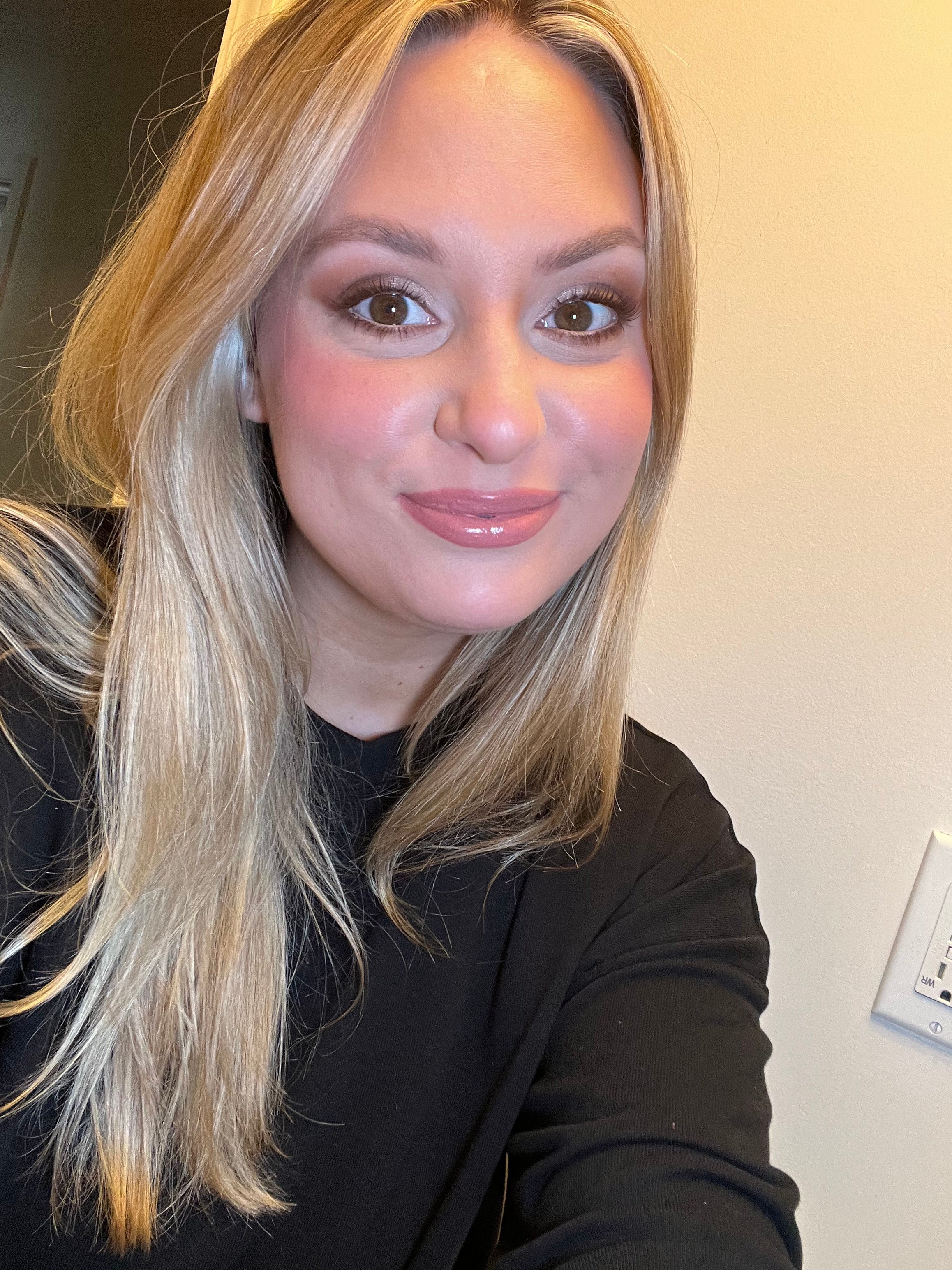 mississippi full glam hair and makeup artist