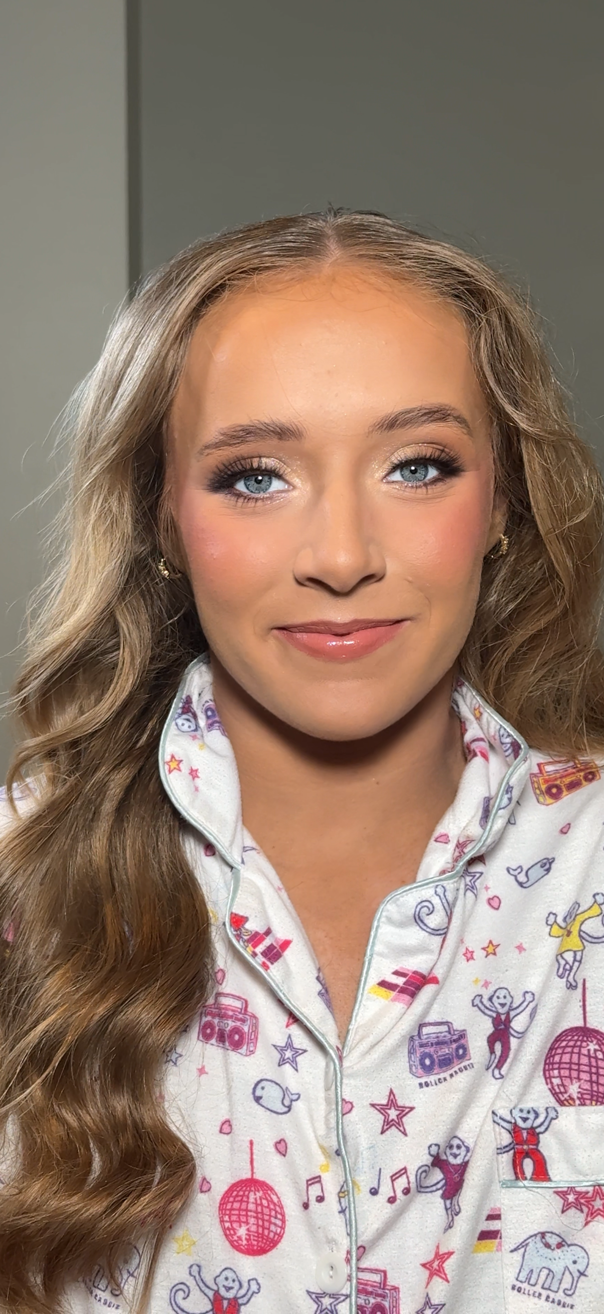 miss usa makeup artist for flawless stage-ready makeup