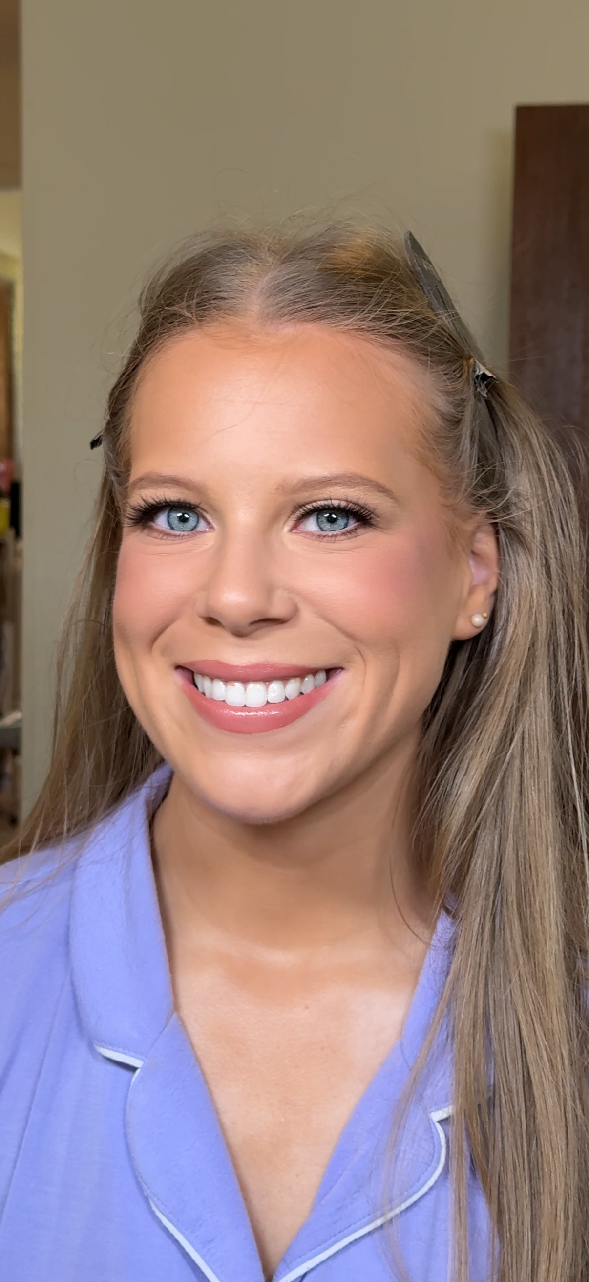 Clean girl makeup look with minimal coverage and radiant finish by golden girls glam