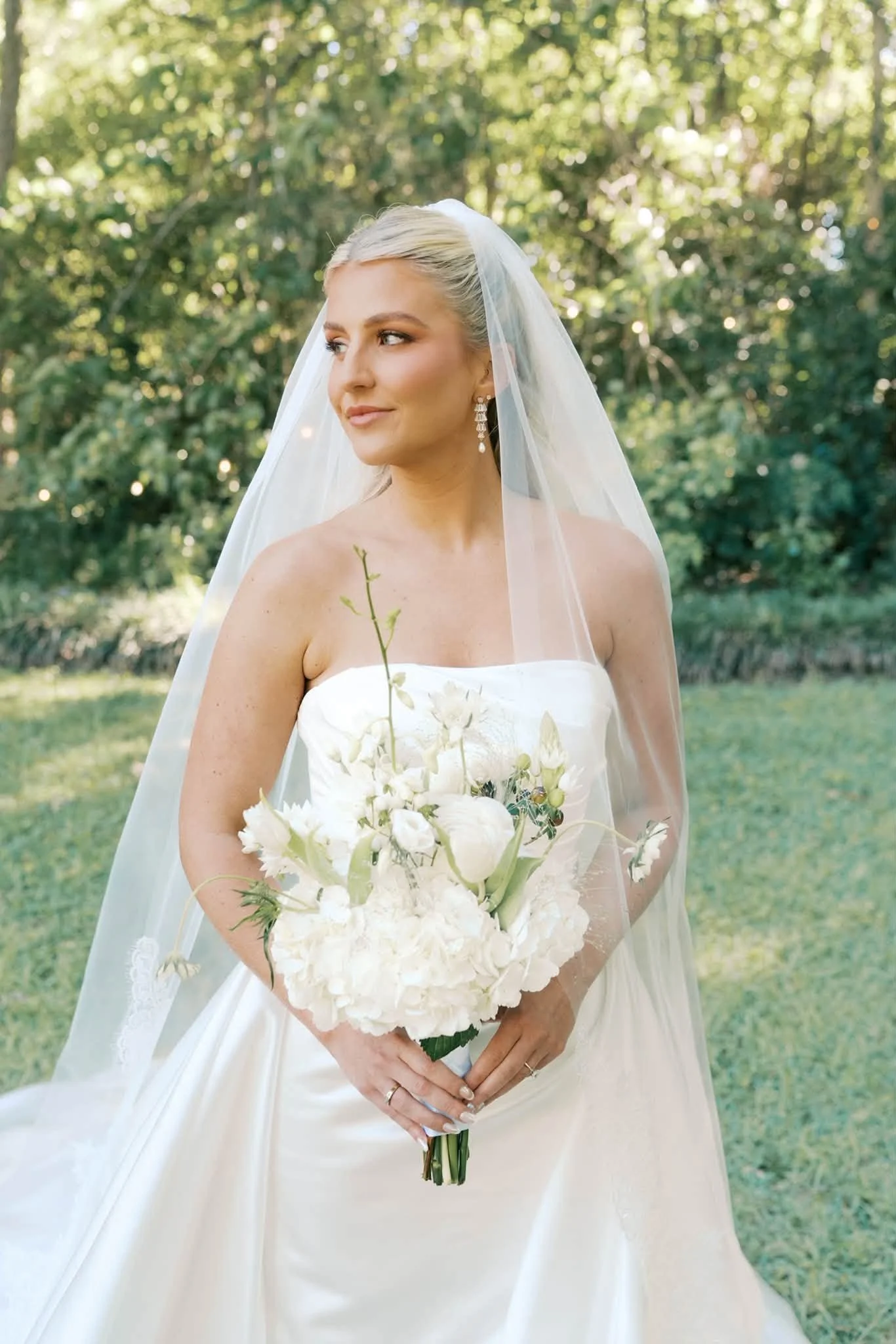 luxury destination wedding makeup artist