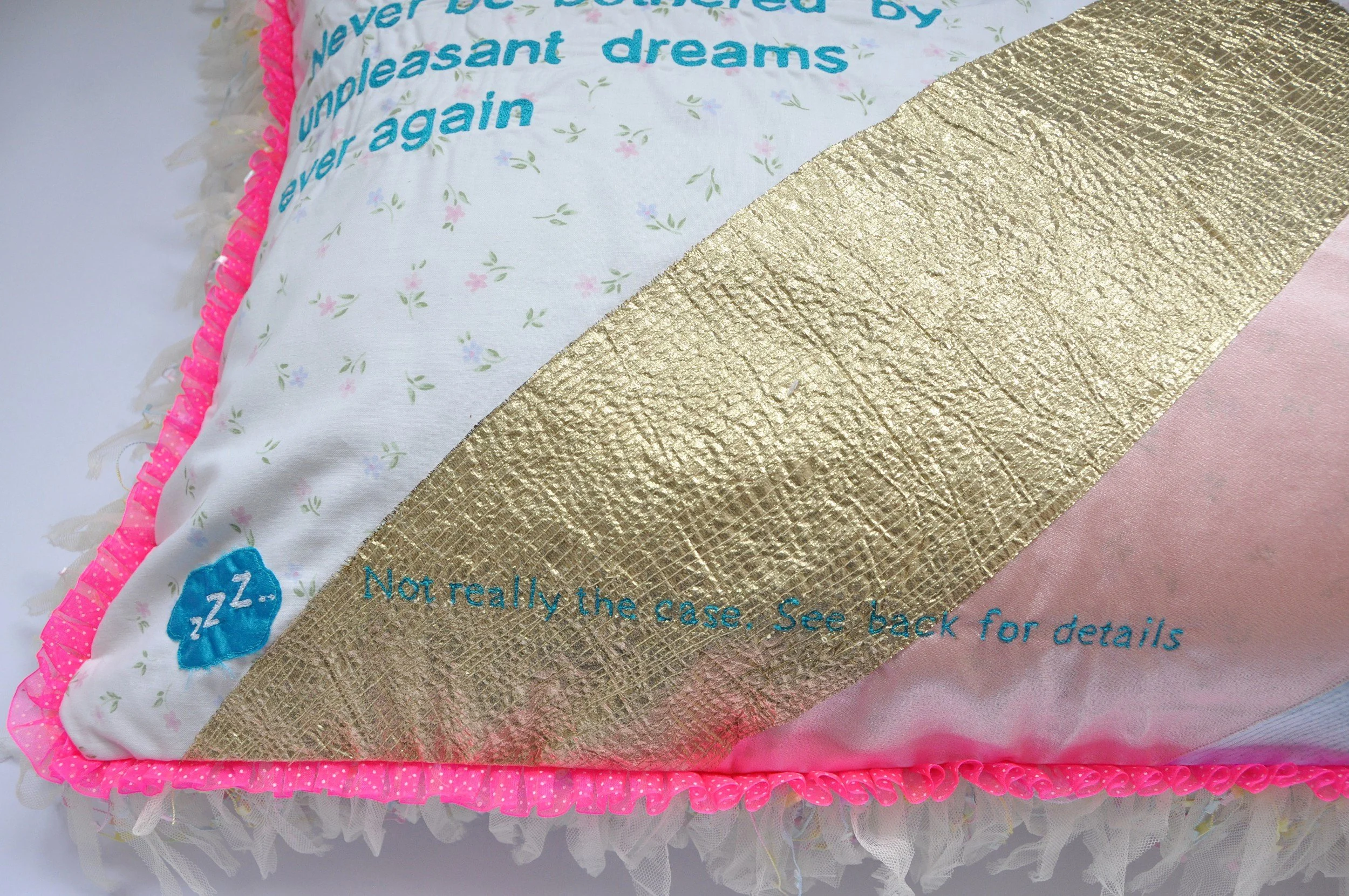 nandini-takhar-seroxat-pillow4-2022.jpg