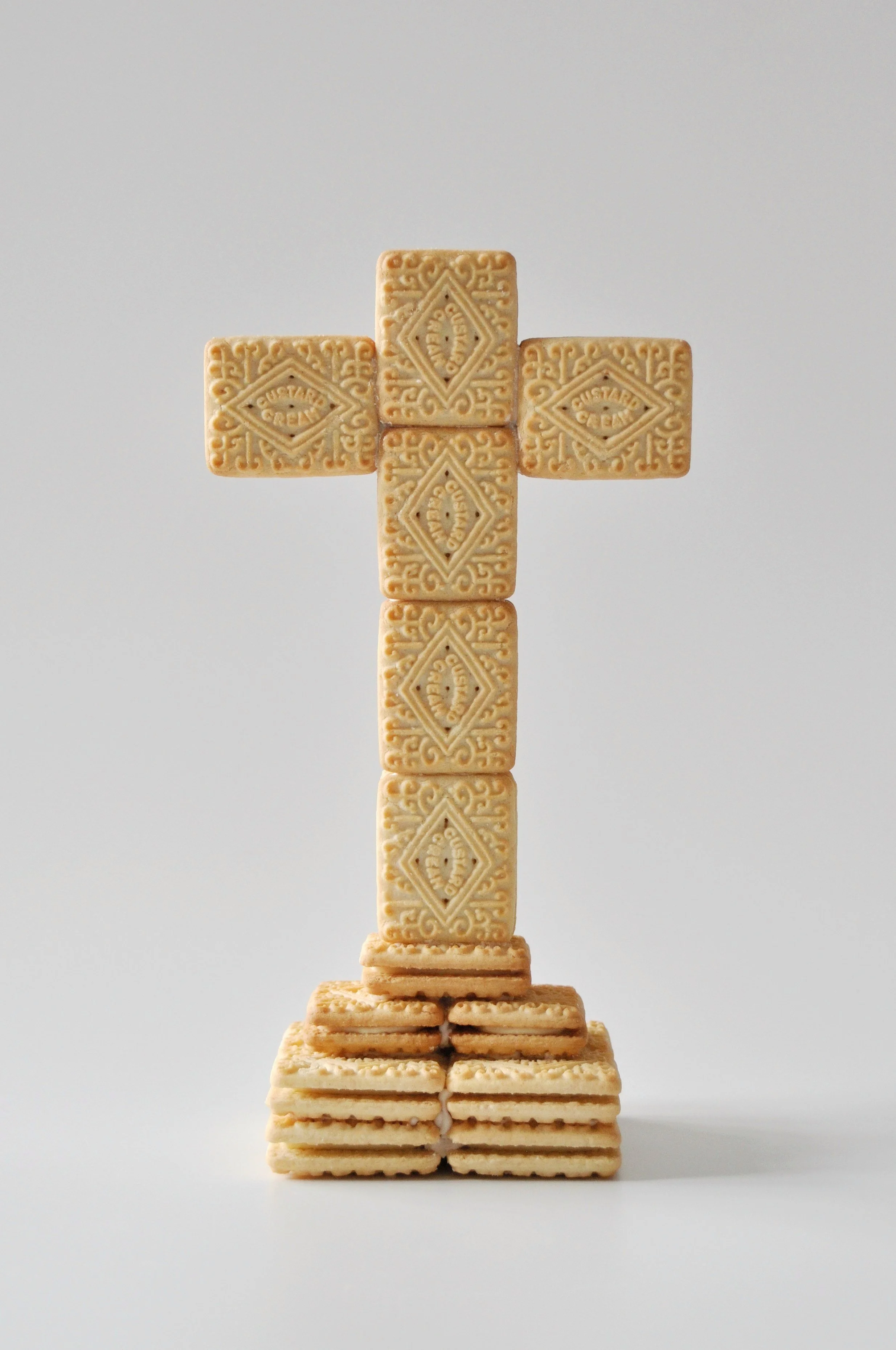 Nandini-Takhar-custard-cream-cross-2020.jpeg