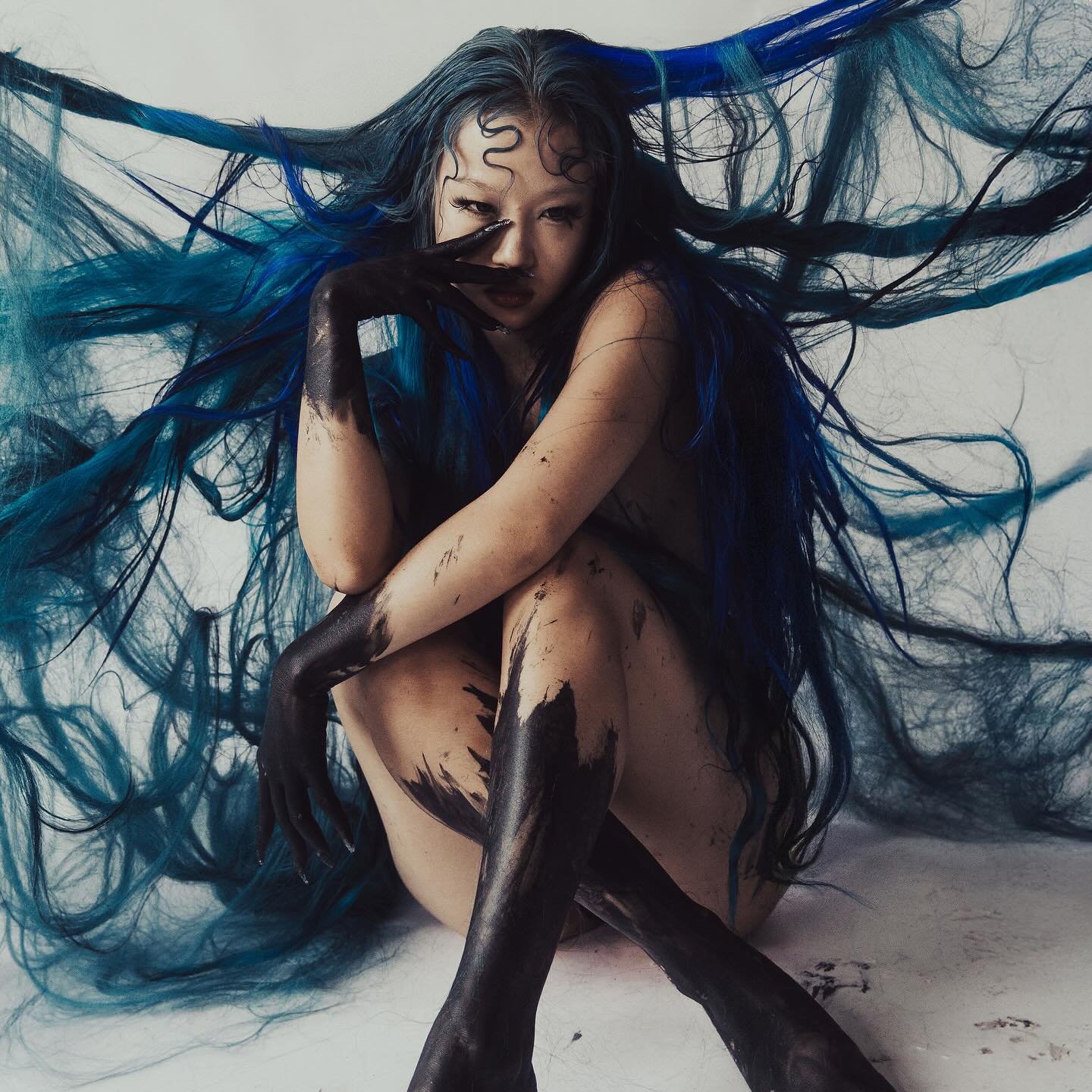 fineee I&rsquo;ll shut up about this look now 
Happy Halloween witches 🕸️🖤

a WEB/ spooky editorial hair on @bluberrygirl (pt. 2) 

📸: @monyeka_ 
Hair by me 

Key products: 
@got2b #ultraglued gel 
@ebin_newyork #wonderlacebond 

#editorialhair #e