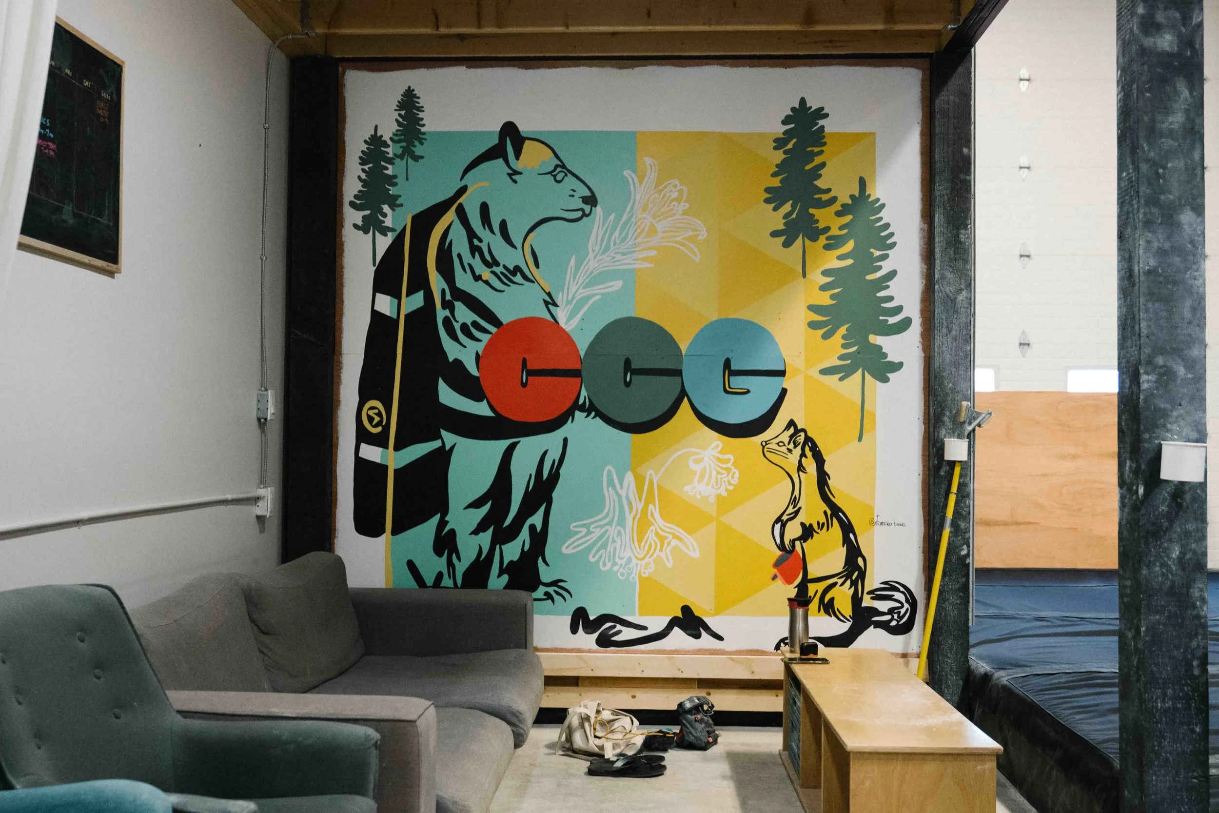 Mural by familiartrails