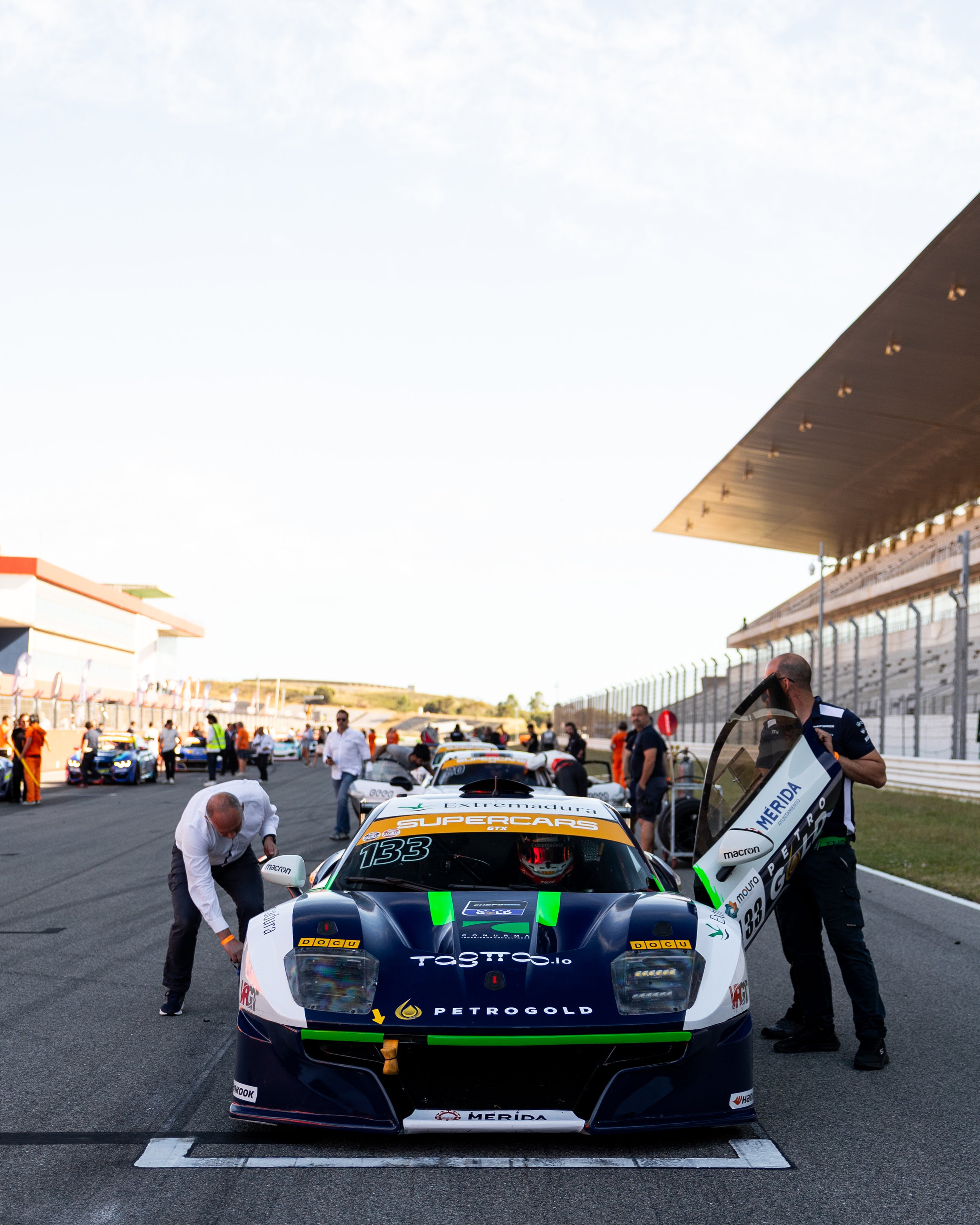 FR2_4028 2.jpg