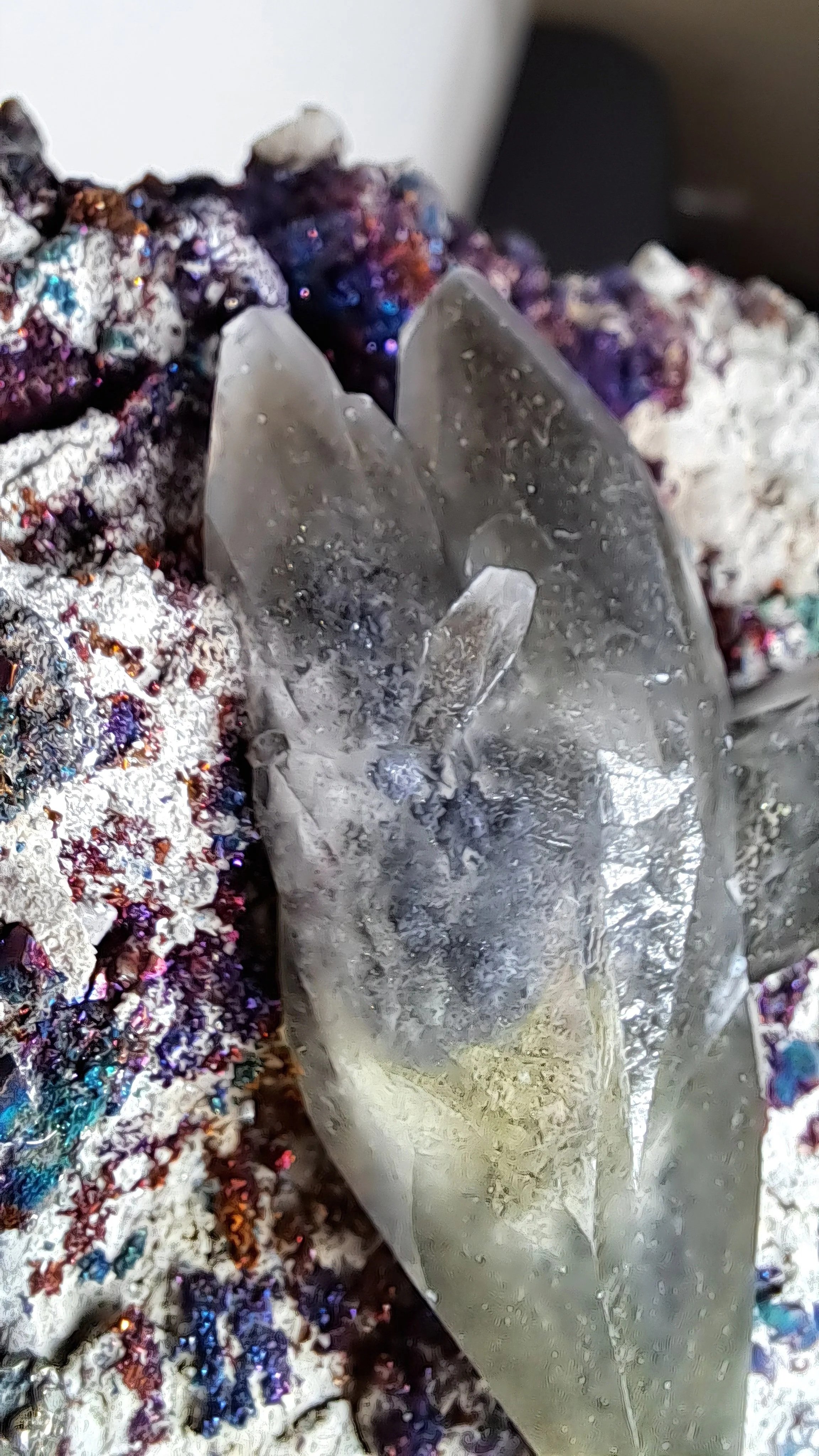 Calcite_chalcopyrite.jpg