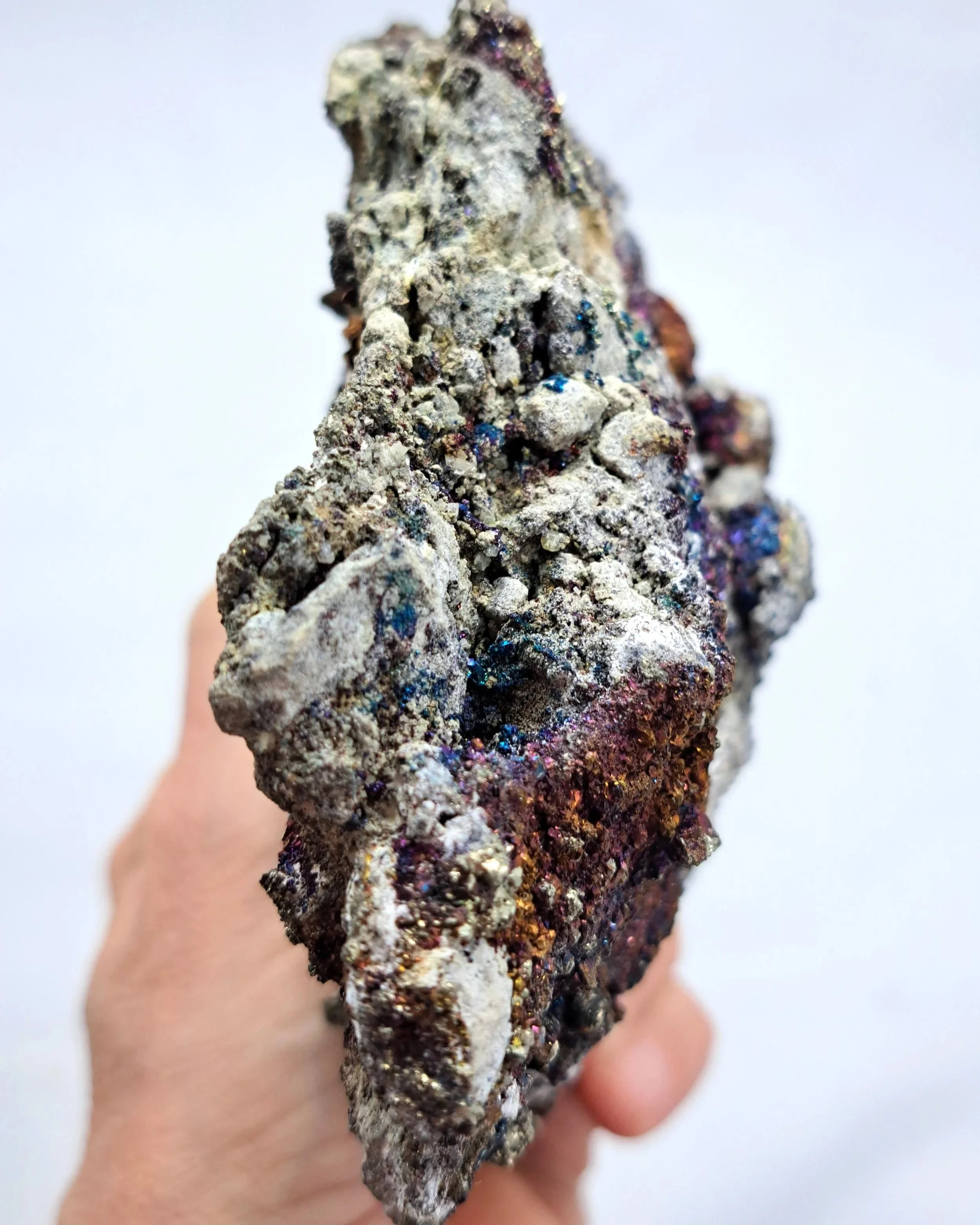 Calcite_chalcopyrite2.jpg