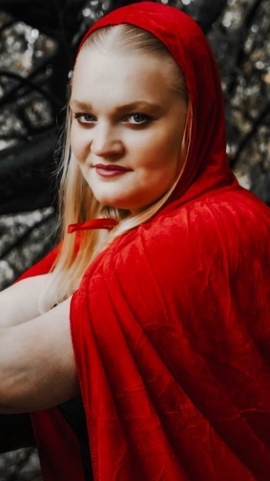 Little Red Riding Hood: Elizabeth Maller