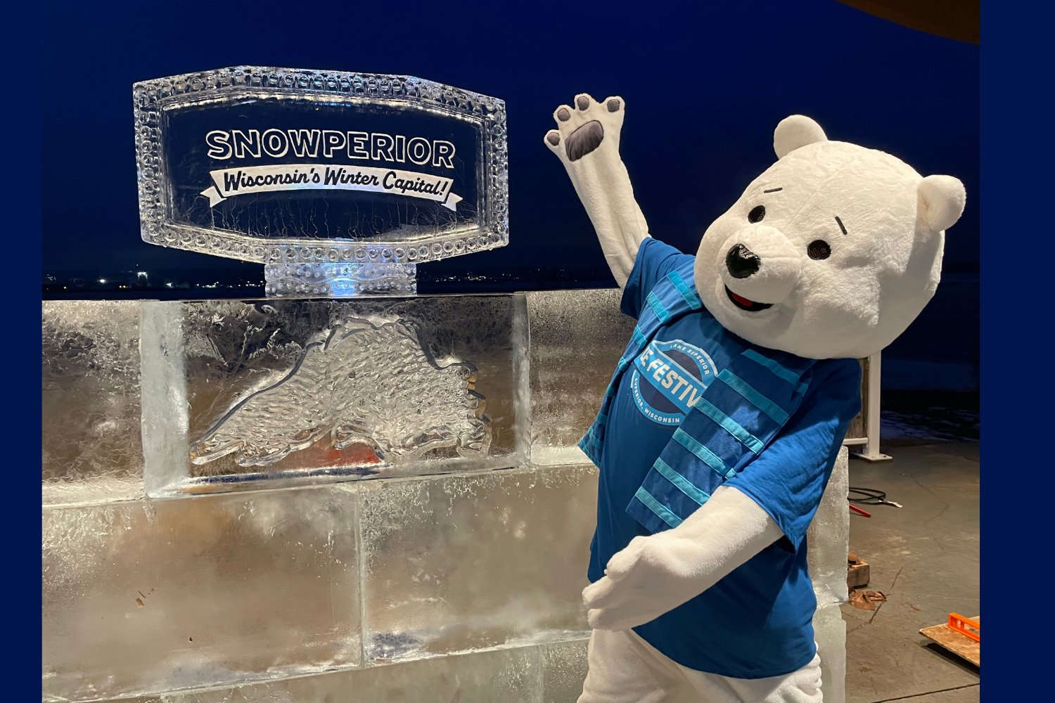 Krystal Kleer Ice Sculptors in Action! 