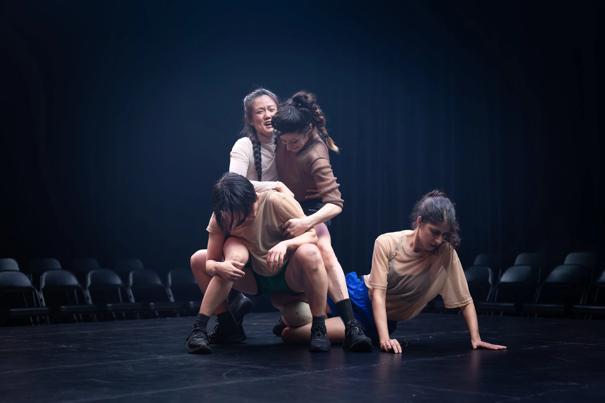 SQUAT - Kim-Sanh Châu -_DCW2901-2.jpg