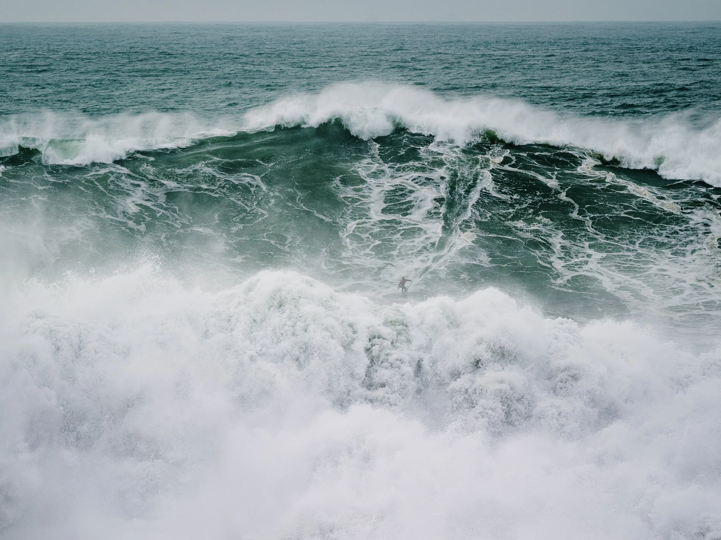 Lucas "Chumbo" surfing the Big Wave at Nazaré's Praia do Norte on Dec 6th, 2025.