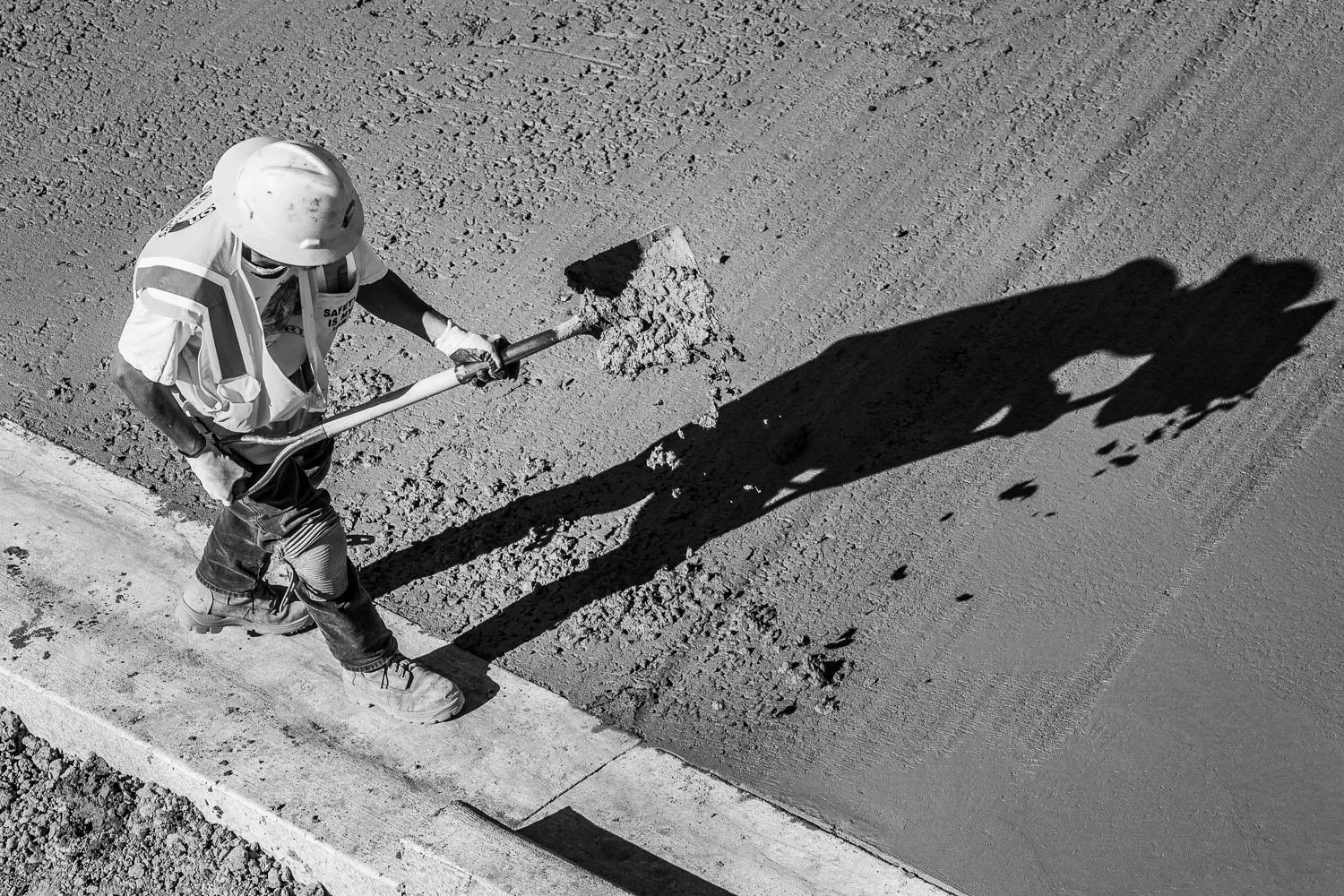 Simon Contracting is doing concrete work on a highway in Cheyenne, Wyoming.