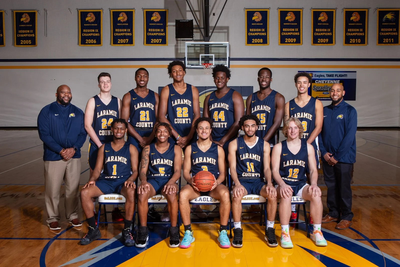 Cheyenne Sports Portrait Photography. Basketball Team Portraits.