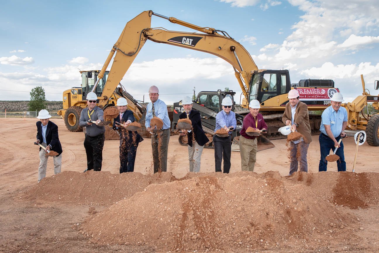 Corporate event photographer, creating ribbon-cutting and groundbreaking ceremony event photography.